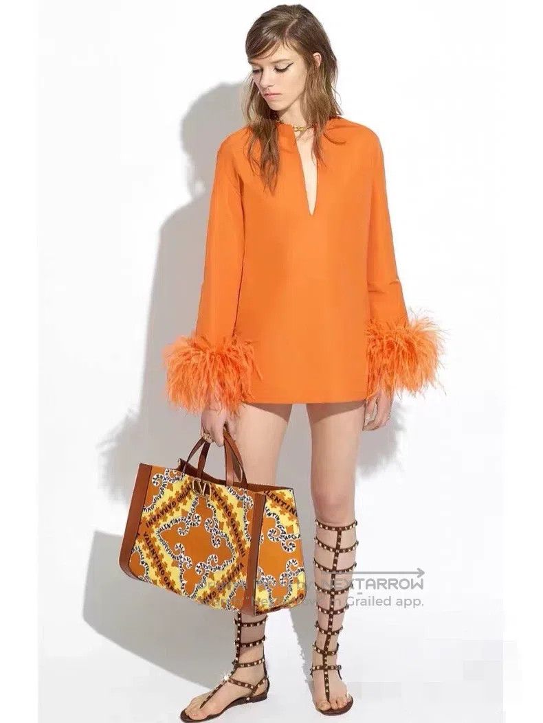 Valentino Valentino Hermès orange feather ostrich dress Size M / US 6-8 / IT 42-44 - 1 Thumbnail