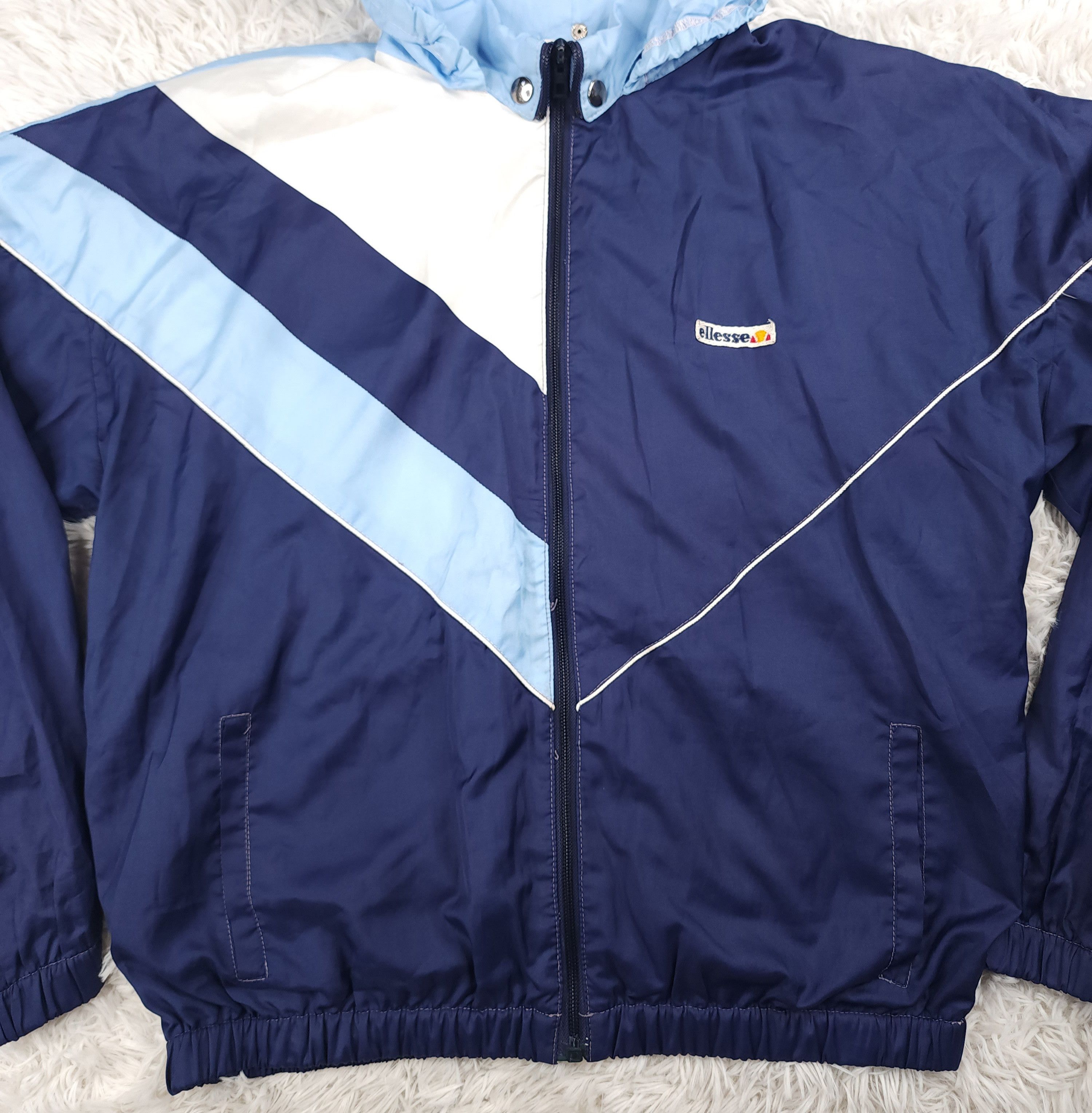 Ellesse Vintage Ellesse windbreaker hoodied jacket 38 EU Size US M / EU 48-50 / 2 - 4 Thumbnail