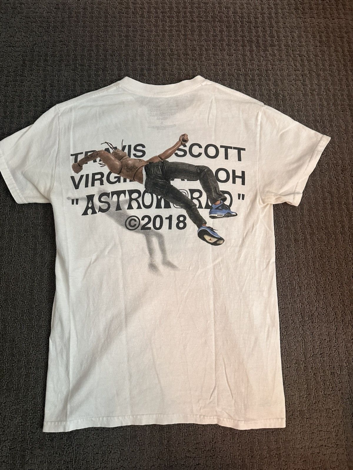 ☆ Travis Scott x Virgil Abloh ‘AJ1’ コラボTシャツ ☆ Buy Cactus Jack by Travis Scott x Virgil Abloh By A Thread T