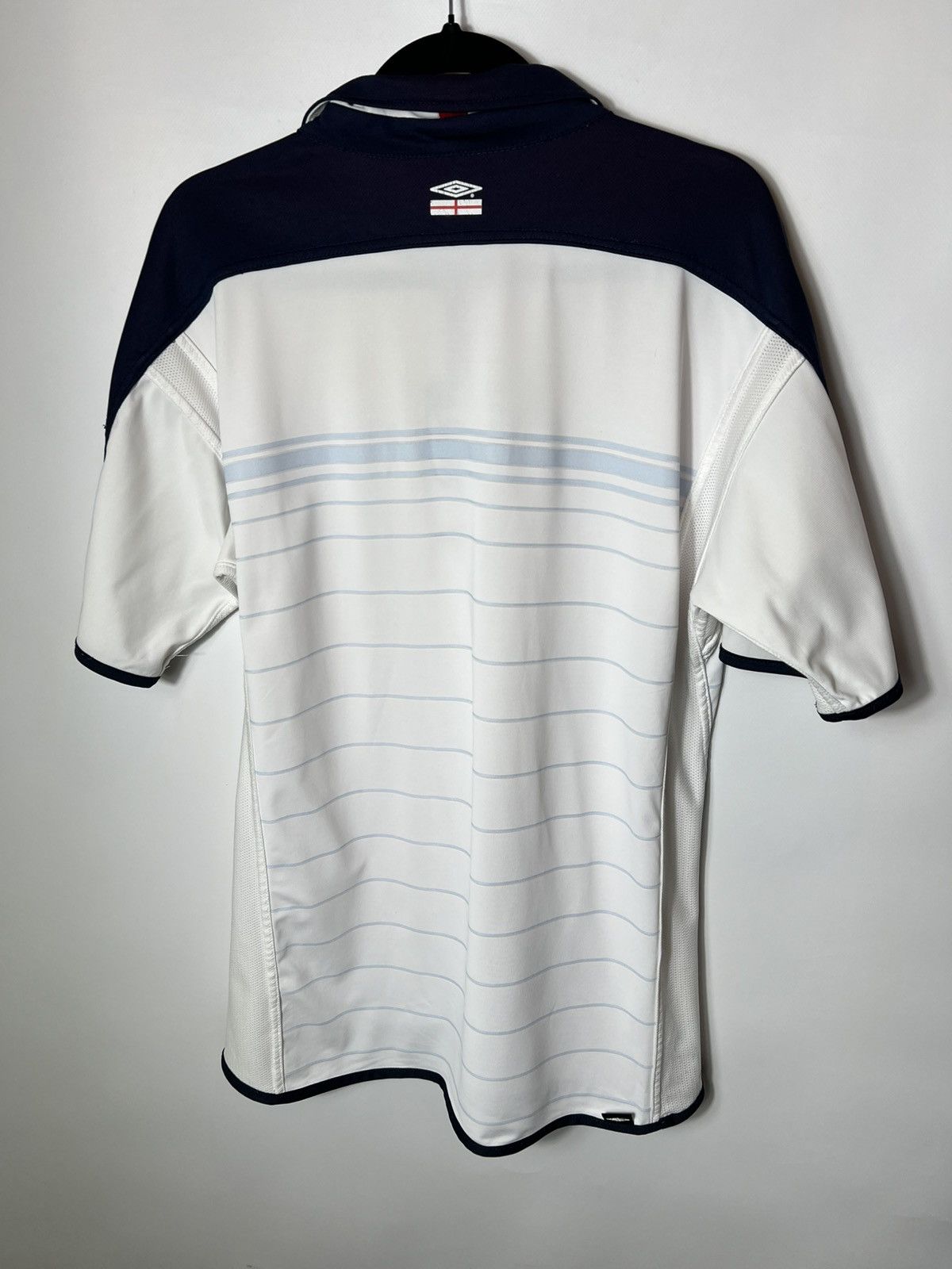 Umbro ENGLAND 2003 2004 REVERSIBLE FOOTBALL SOCCER JERSEY UMBRO Size US L / EU 52-54 / 3 - 7 Thumbnail