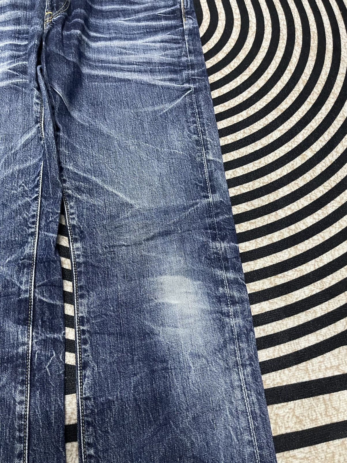 Beauty Beast 2000s UNIQLO MUDWASH DENIM DISTRESSED JEANS Size US 30 / EU 46 - 6 Thumbnail