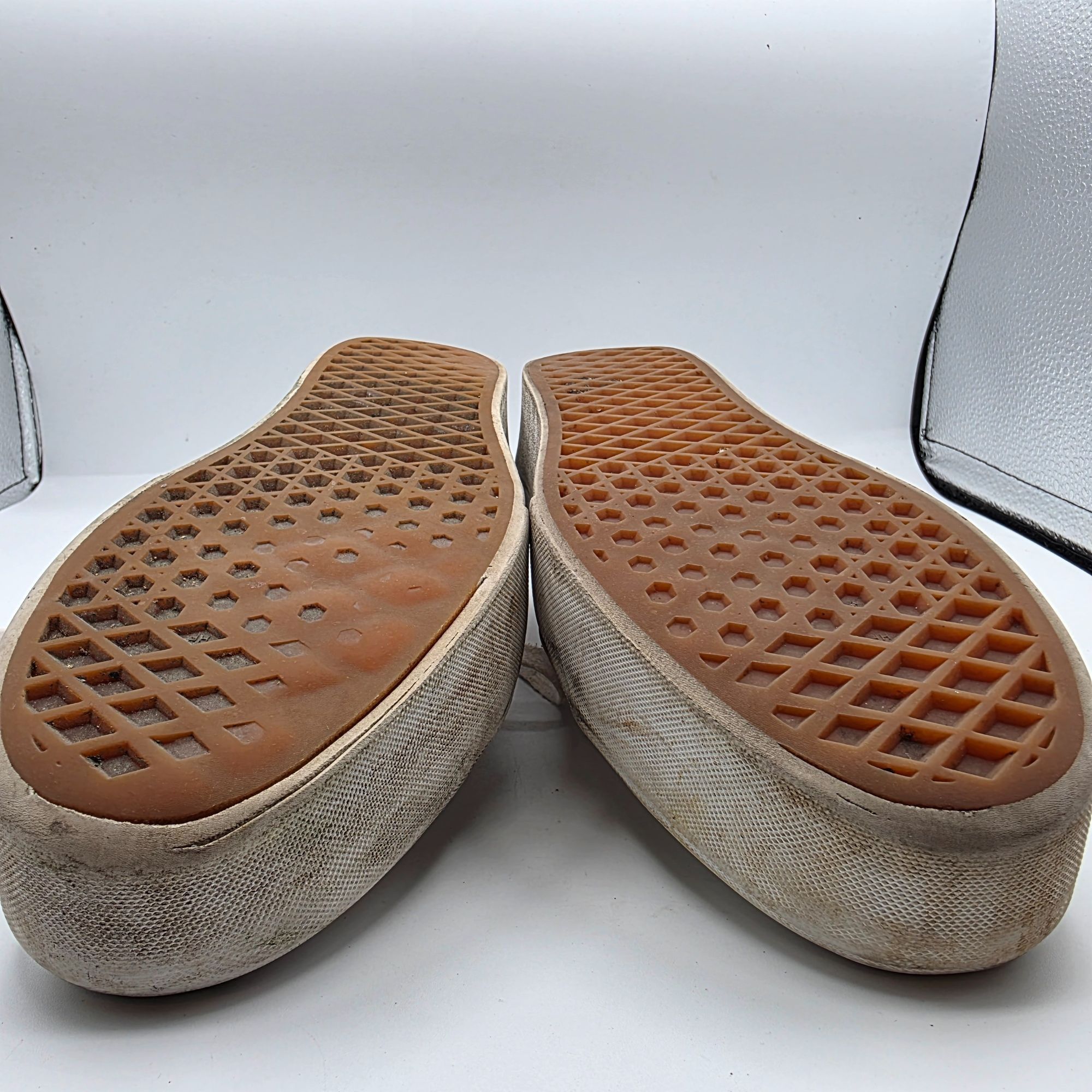 Vans Vans Old Skool Platform Womens Size 8.5 Triple White Athleti Size US 8.5 / IT 38.5 - 12 Thumbnail
