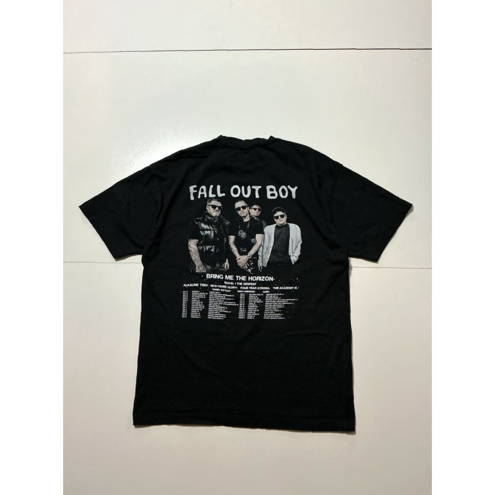 Vintage Fall Out Boy Bring Me The Horizon Tour Rock Band Face Graphic Black T-Shirt Sz.L Size US L / EU 52-54 / 3 - 2 Thumbnail