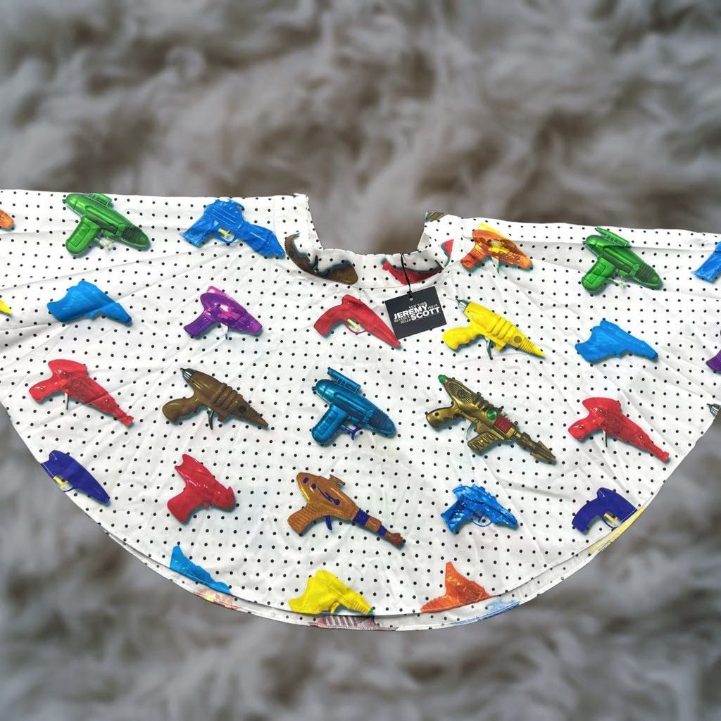 Jeremy Scott Jeremy Scott Skirt Womens US 10 White Polka Toy Water Gun Pistol Size 30" / US 8 / IT 44 - 1 Thumbnail
