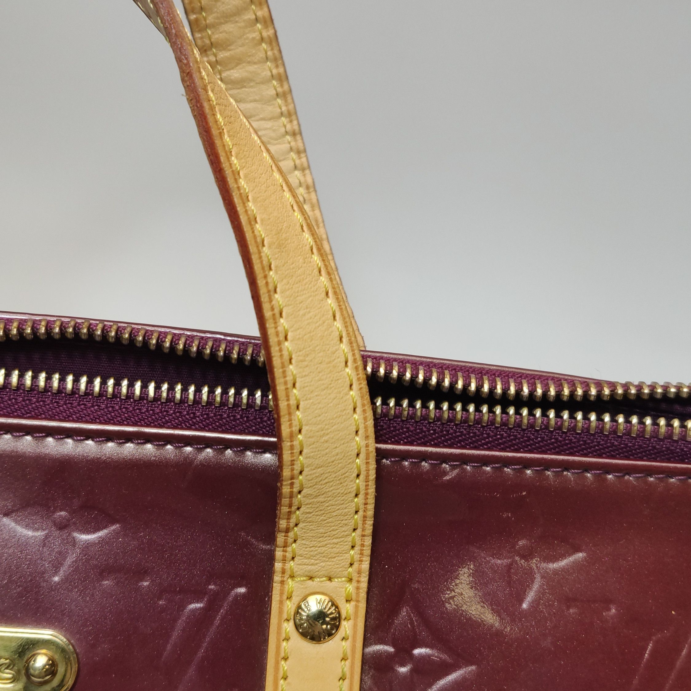Louis Vuitton Louis Vuitton (LV) Bellevue patent leather vegetable tanned Size ONE SIZE - 2 Thumbnail