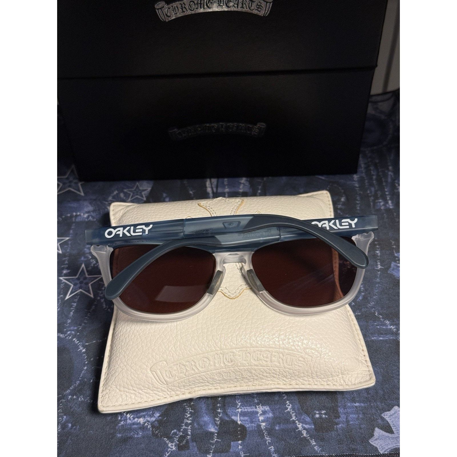 Oakley Oakley Frogskins Range 9503-0558 Blue Prizm Sunglasses Size ONE SIZE - 2 Thumbnail