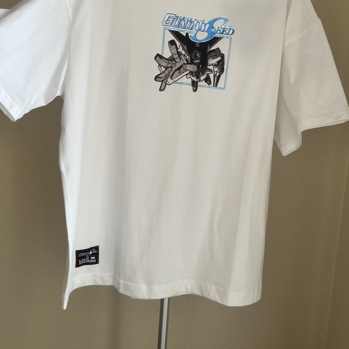Levi's LEVI'S X GUNDAM SEED BOXY TEE Size L NWT Size US L / EU 52-54 / 3 - 3 Thumbnail