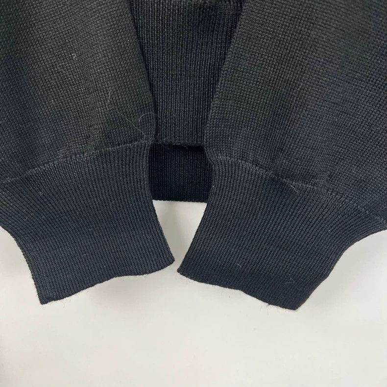 Prada Prada Black V-neck knitted sweater 2505-Nextarrow Size US M / EU 48-50 / 2 - 6 Thumbnail