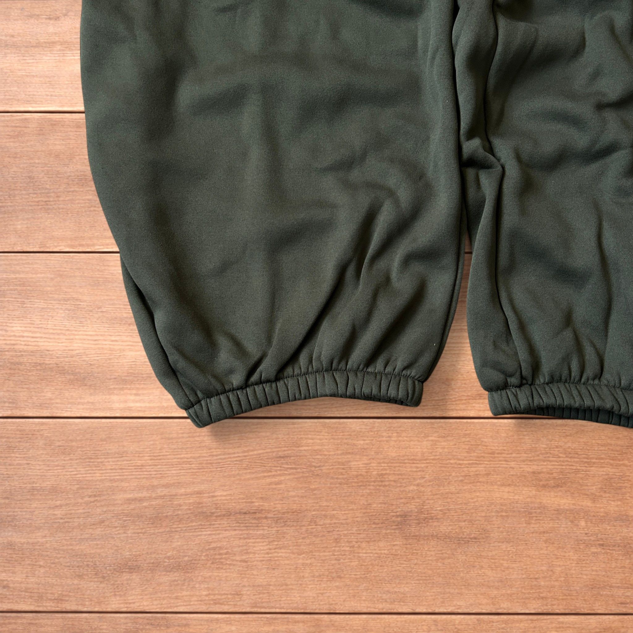 Japanese Brand Super baggy wide leg Korean joggers in khaki green. Size US 36 / EU 52 - 4 Thumbnail