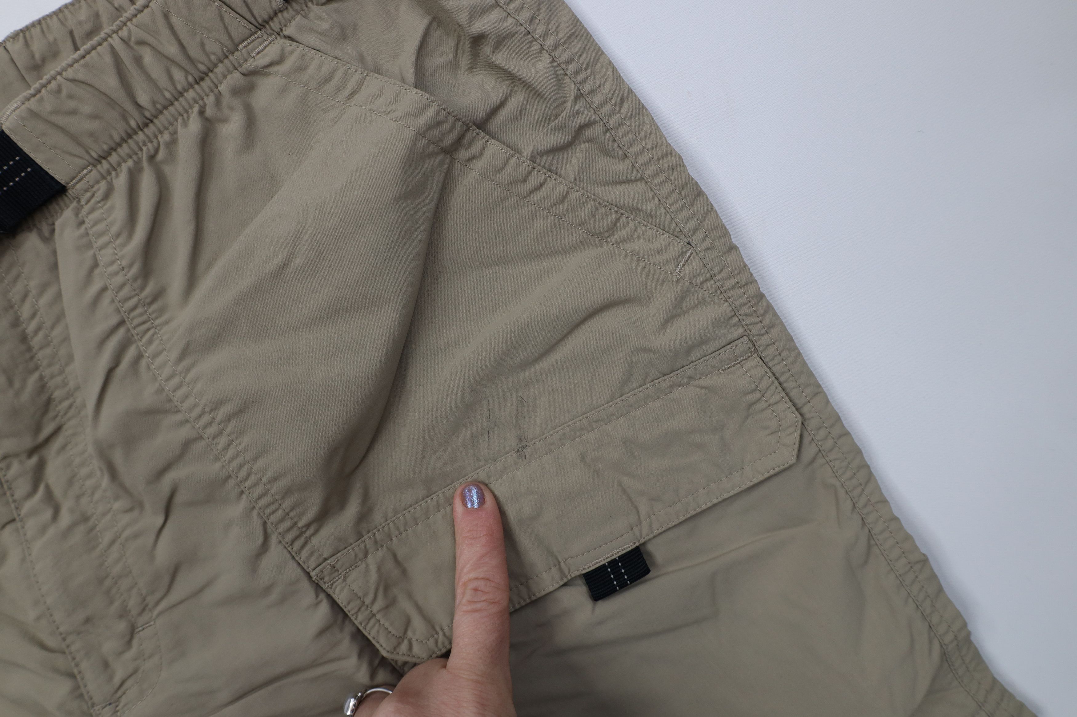 Vintage Vintage 90s Streetwear Above Knee Trekking Cargo Shorts Tan Size US 36 / EU 52 - 7 Thumbnail
