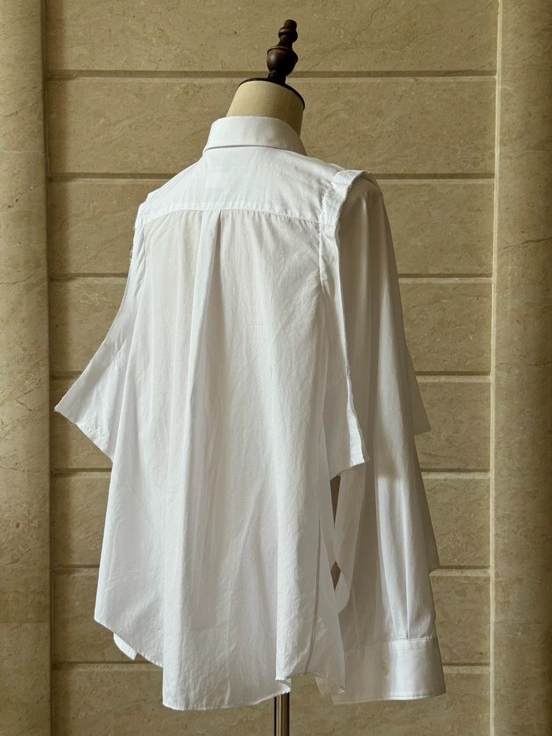 Comme des Garcons Comme Des Garcons The main line deconstructs the white shi Size S / US 4 / IT 40 - 5 Thumbnail