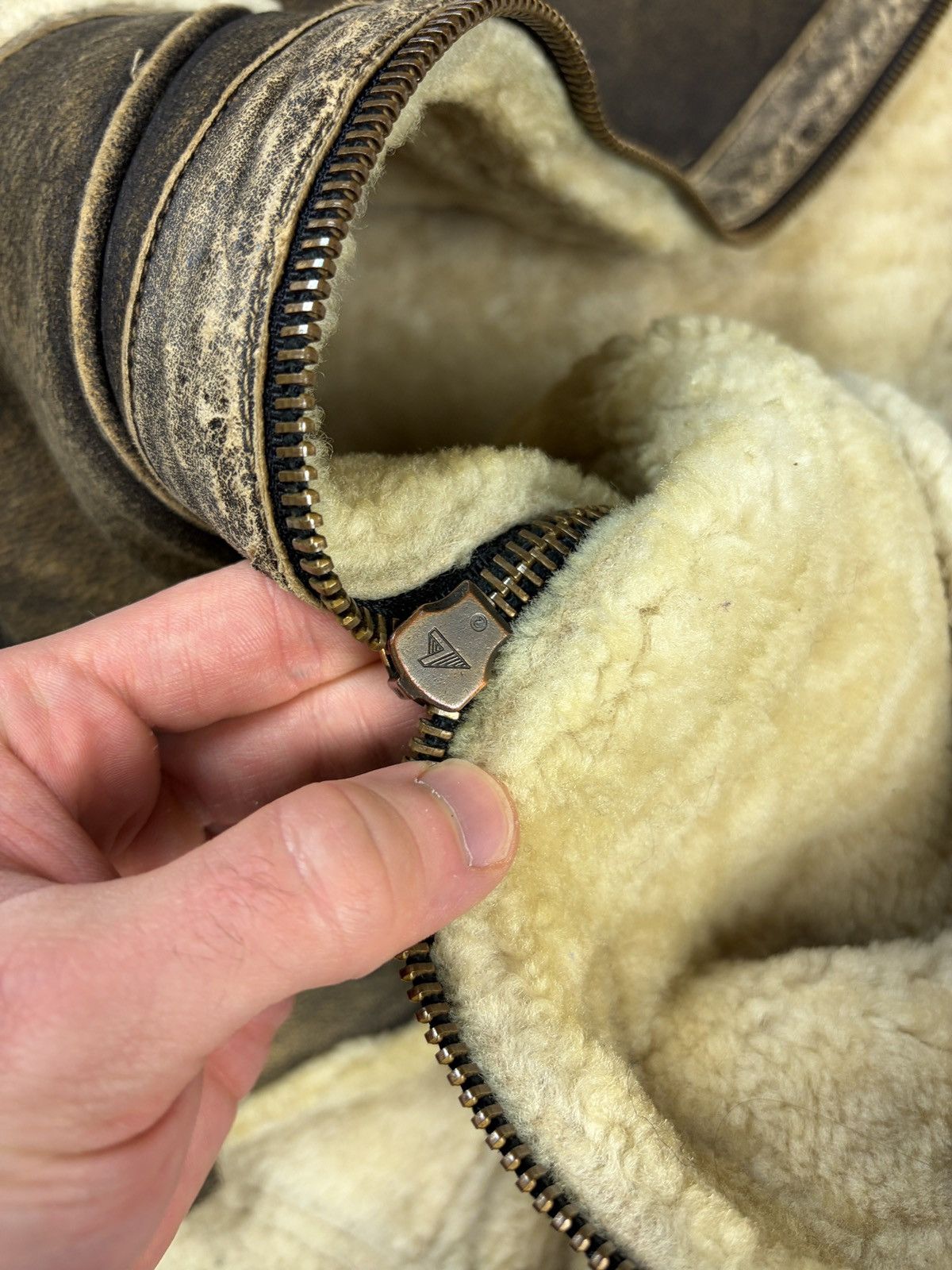Diesel Diesel Shearling Jacket Vintage 1980 Sheepskin & Shearling Size US L / EU 52-54 / 3 - 9 Thumbnail