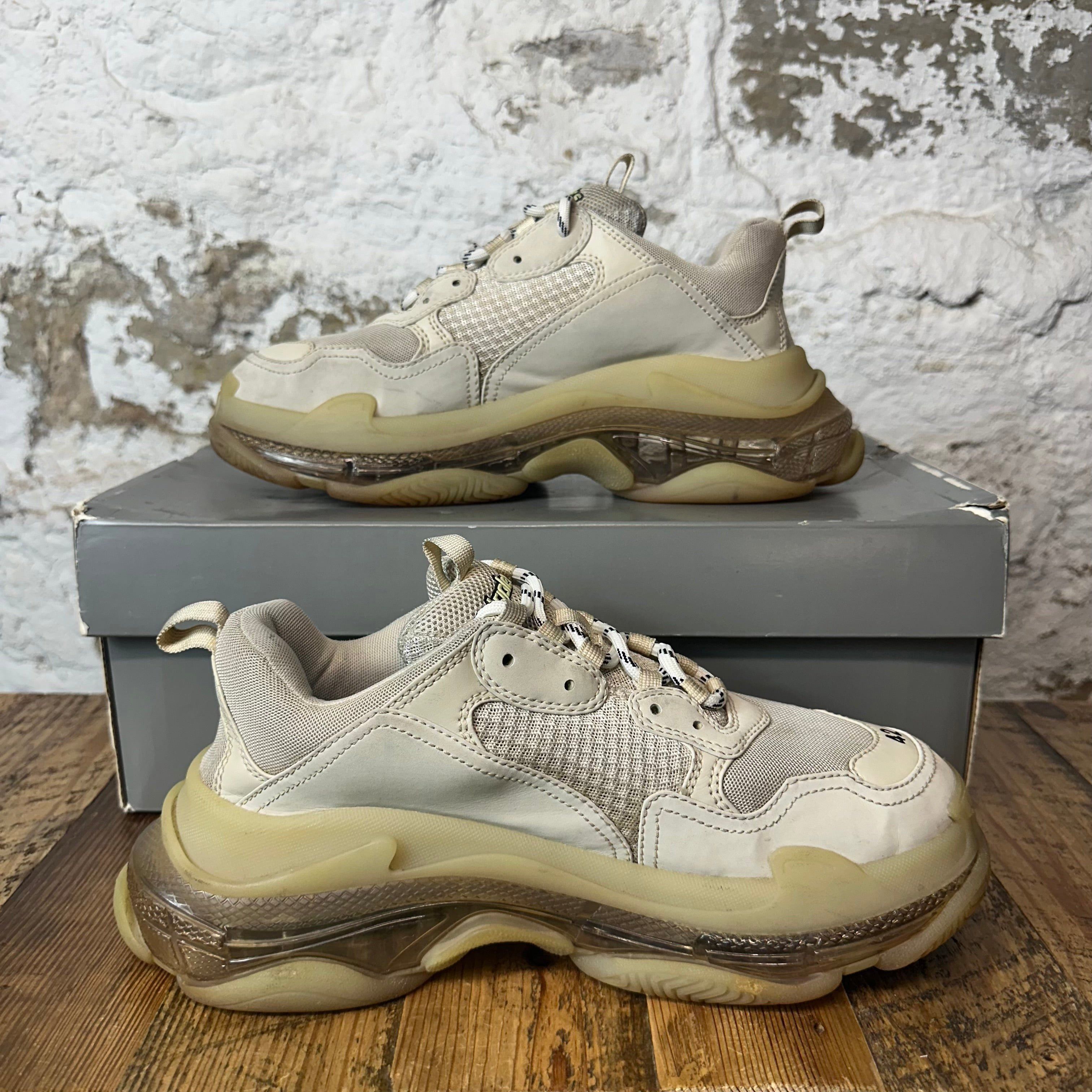 Balenciaga Balenciaga Triple S Cream Sz 9 (42) Size US 9 / EU 42 - 2 Thumbnail