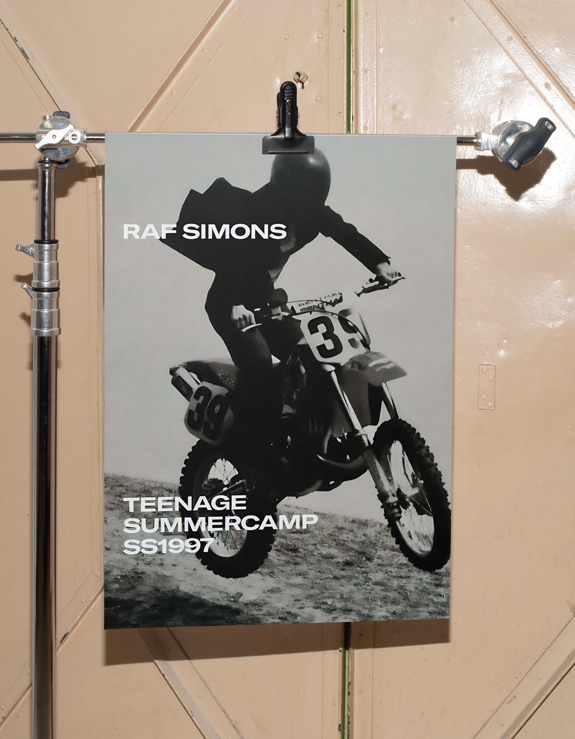 Raf Simons Raf Simons 1997 Poster Gift Vintage Archive Art Book Logo Size ONE SIZE - 4 Thumbnail