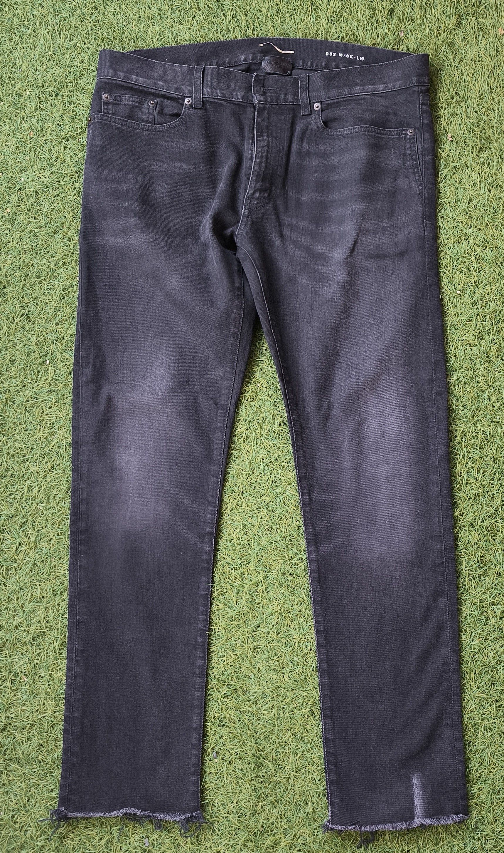 Saint Laurent Paris Saint Laurent D02 Black Slim Jeans Raw Hem Size 33 Fits 36 Size US 33 - 1 Thumbnail