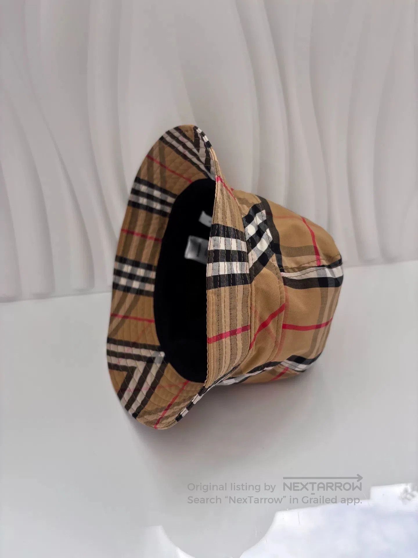Burberry Burberry Classic Check Bucket Hat. Size ONE SIZE - 8 Thumbnail