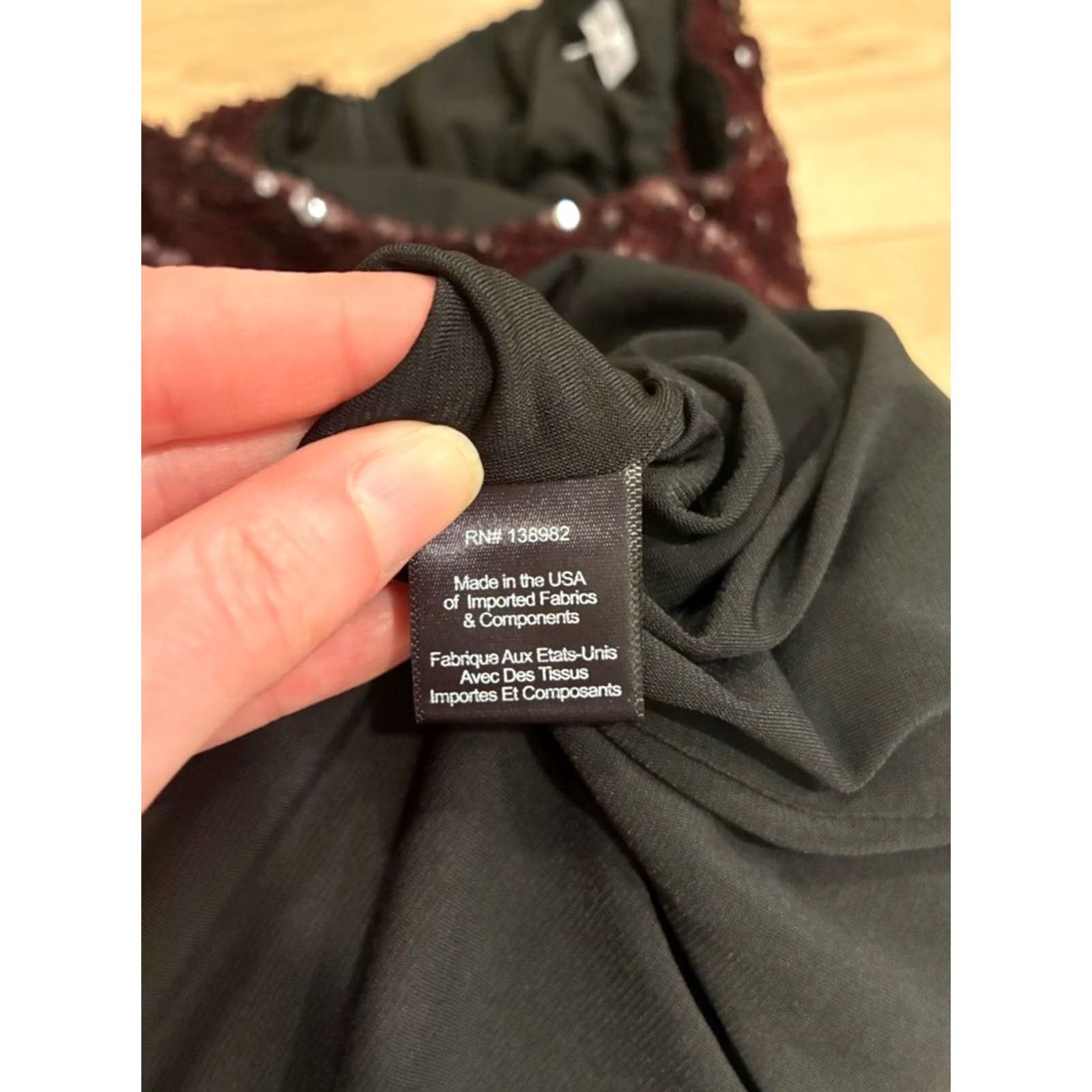 Dress the Population Dress the Population Marcella Velvet Sequin Dress Burgundy L Women Midi Sequin Dress the Population Womens L Burgundy Velvet Sequin Dress Size L / US 10 / IT 46 - 7 Thumbnail