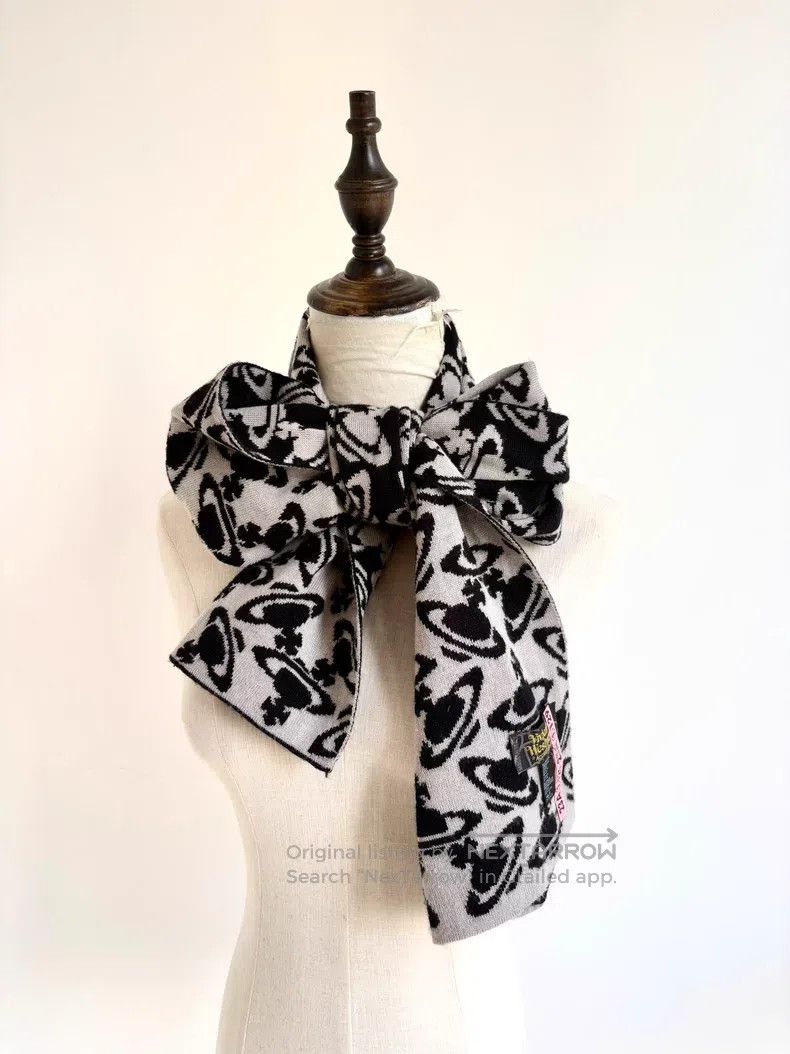 Vivienne Westwood Vivienne Westwood Vintage Black and White Two-Sided Saturn Size ONE SIZE - 1 Thumbnail