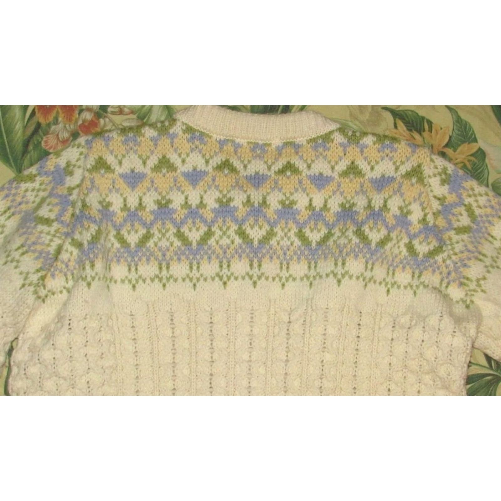 Vintage ARAN CRAFTS Ireland Merino Wool Cardigan Large Cardigan Women L Ivory Merino Wool Made In Ireland Womens Size L / US 10 / IT 46 - 3 Thumbnail
