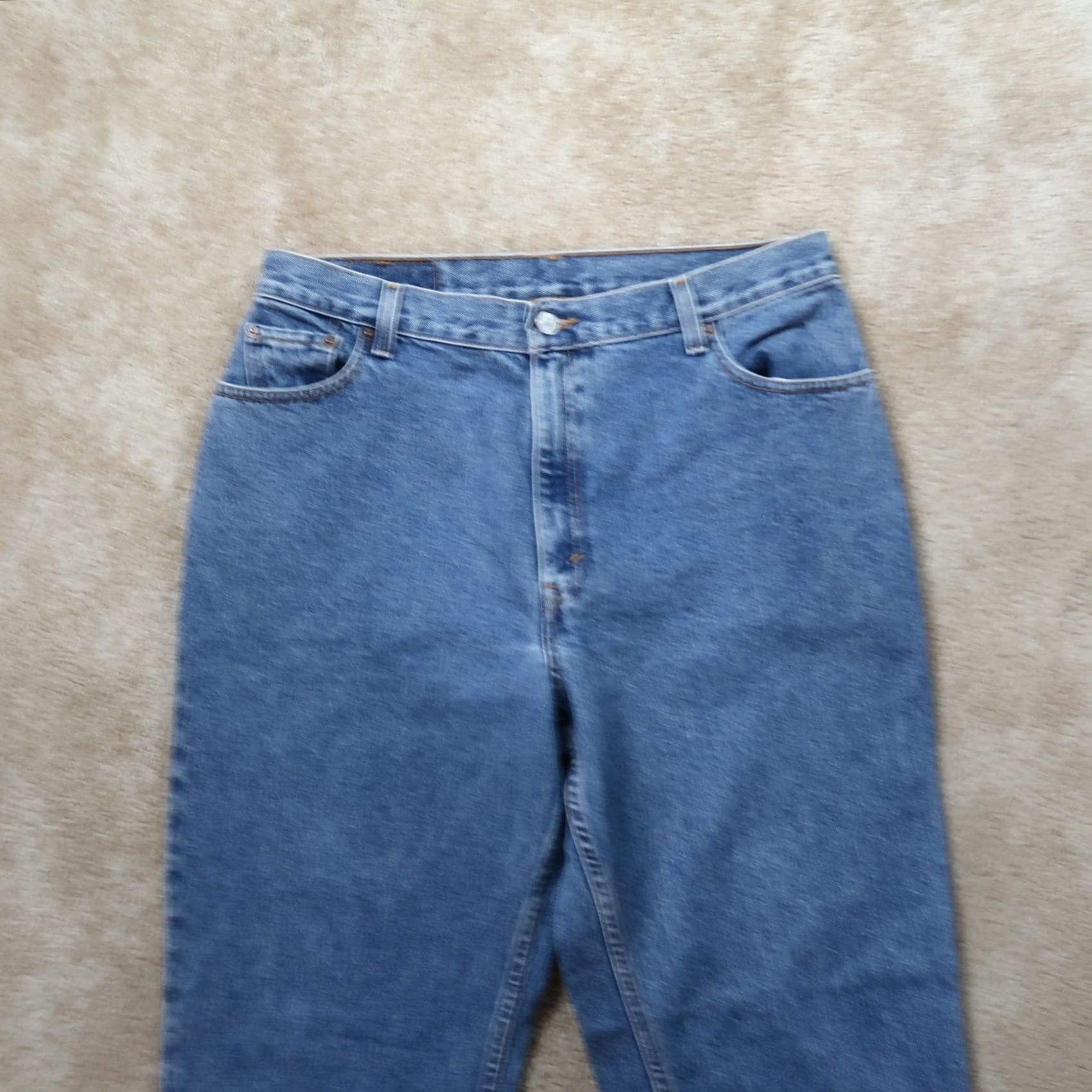 Levi's VINTAGE Levi's 550 Jeans Women's 16 Denim Relaxed Tapered 32in White Pocket 5-Pocket 34in Waist Jeans Mens? Size 38" / US 16 / IT 52 - 2 Thumbnail