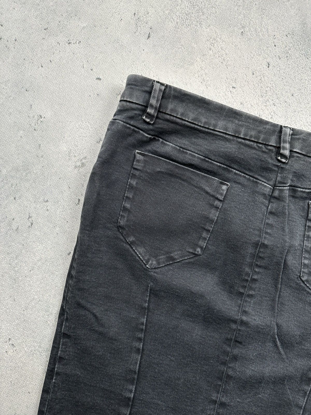 Prada Prada Vintage Grey Denim Pencil Skirt Lux Leather Logo Patch Size 30" / US 8 / IT 44 - 16 Thumbnail