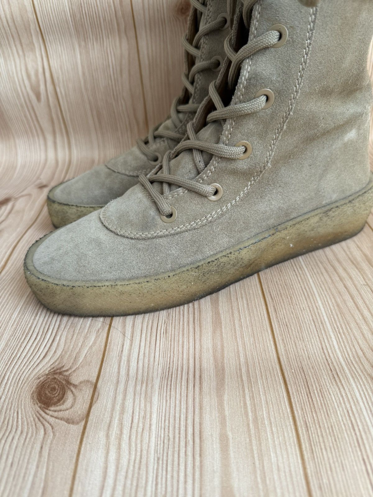 Yeezy Crepe suede boots Size US 10 / EU 43 - 9 Thumbnail