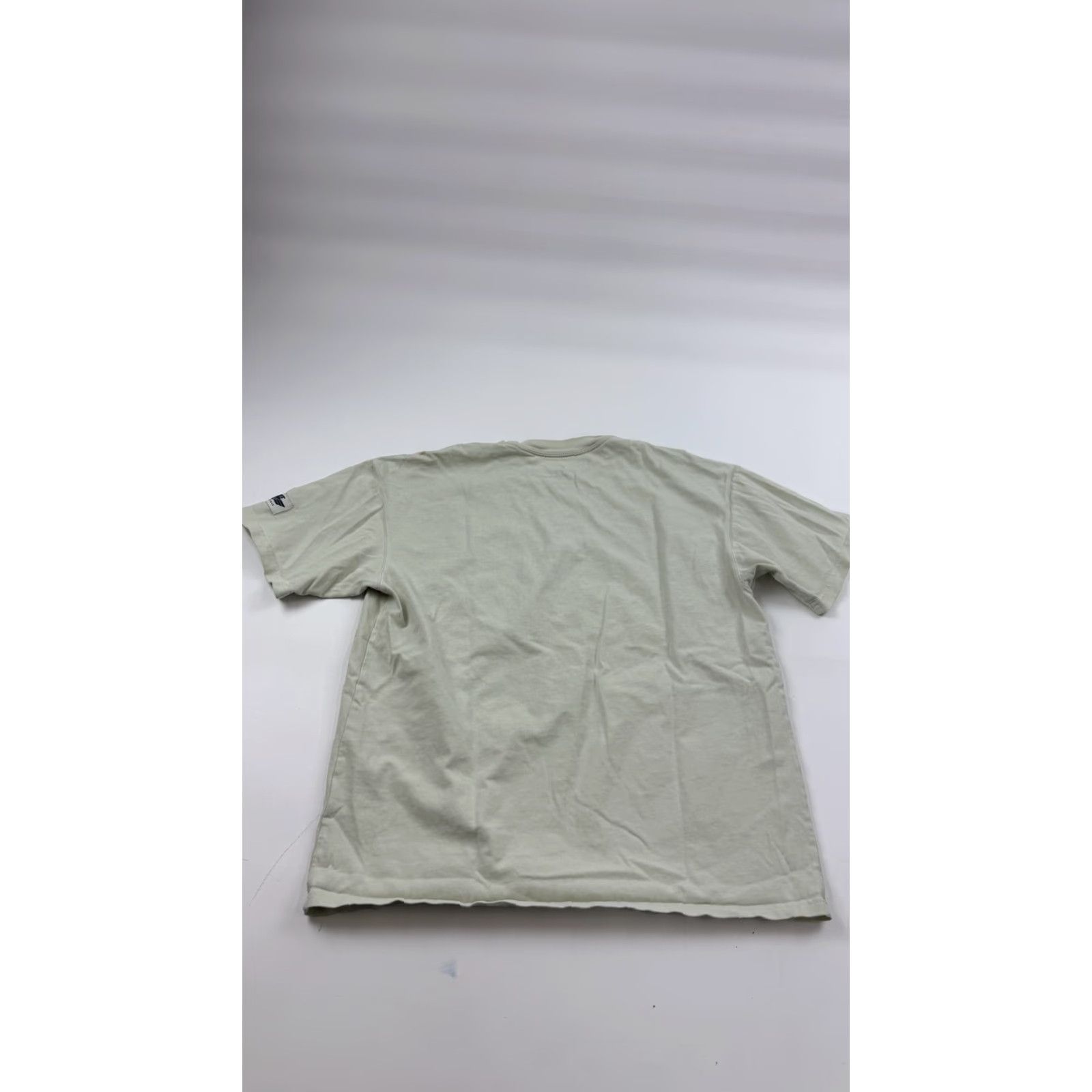 Nike Nike Shirt Mens Medium Light Green The Nike Tee Loose Fit Botanical Orange Fruit Size US M / EU 48-50 / 2 - 6 Thumbnail