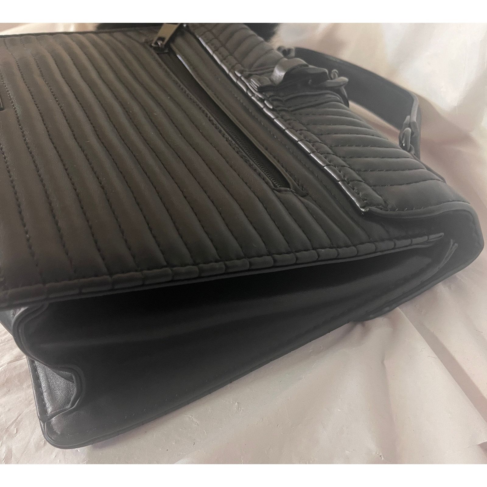 Aldo ALDO Jerilini Black Quilted Top Handle Satchel Size ONE SIZE - 4 Thumbnail