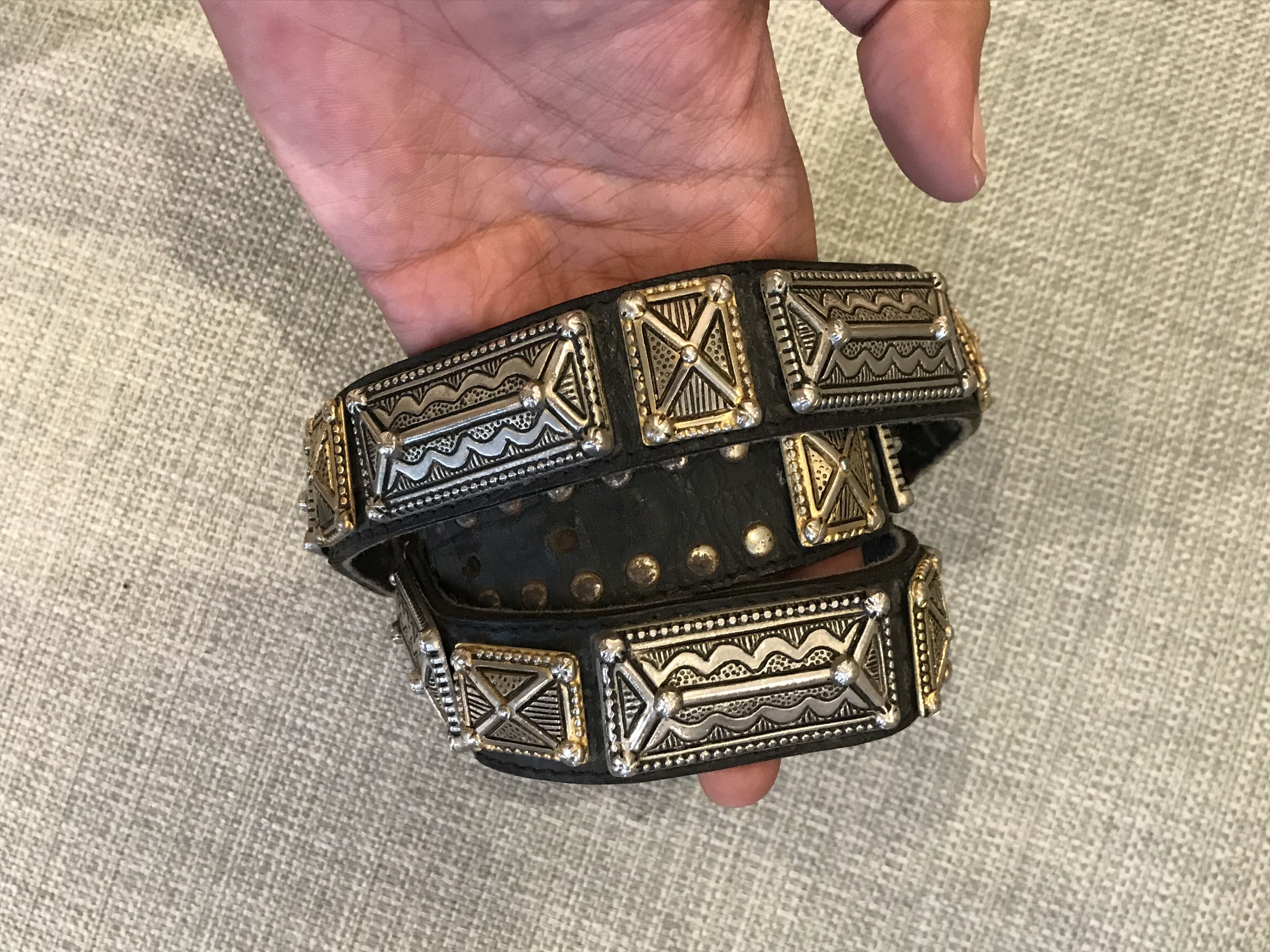 Vintage 🔥 Rare 🔥 Vintage EA Belts Studed Chrome Size ONE SIZE - 7 Thumbnail