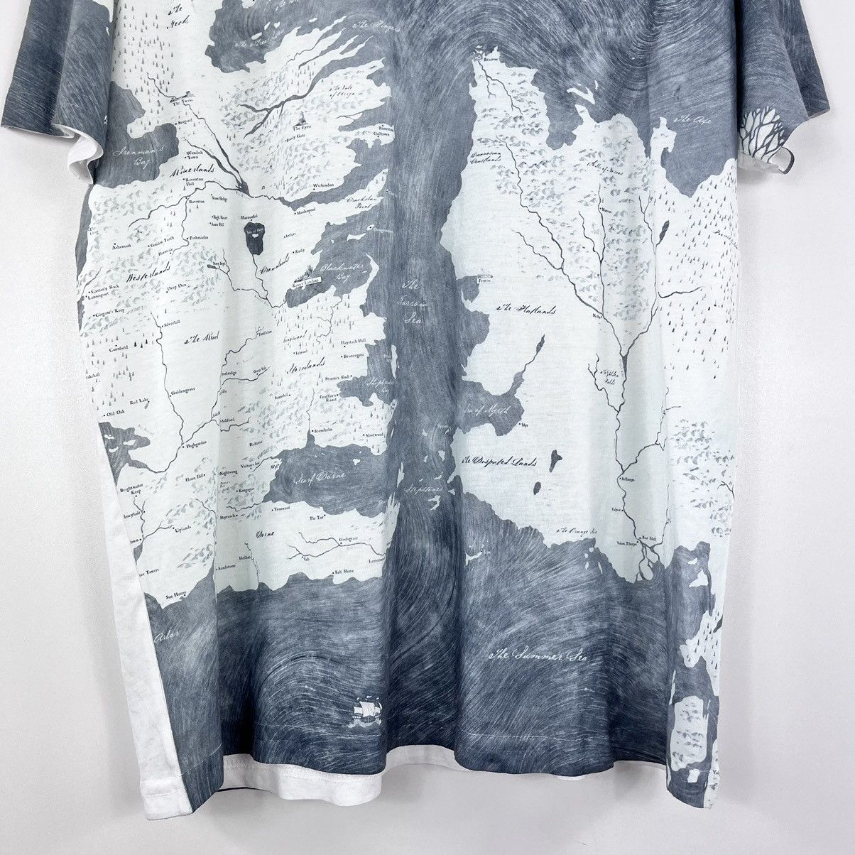 Vintage Game of Thrones T-Shirt Multi-logo Size XL Size US XL / EU 56 / 4 - 5 Thumbnail