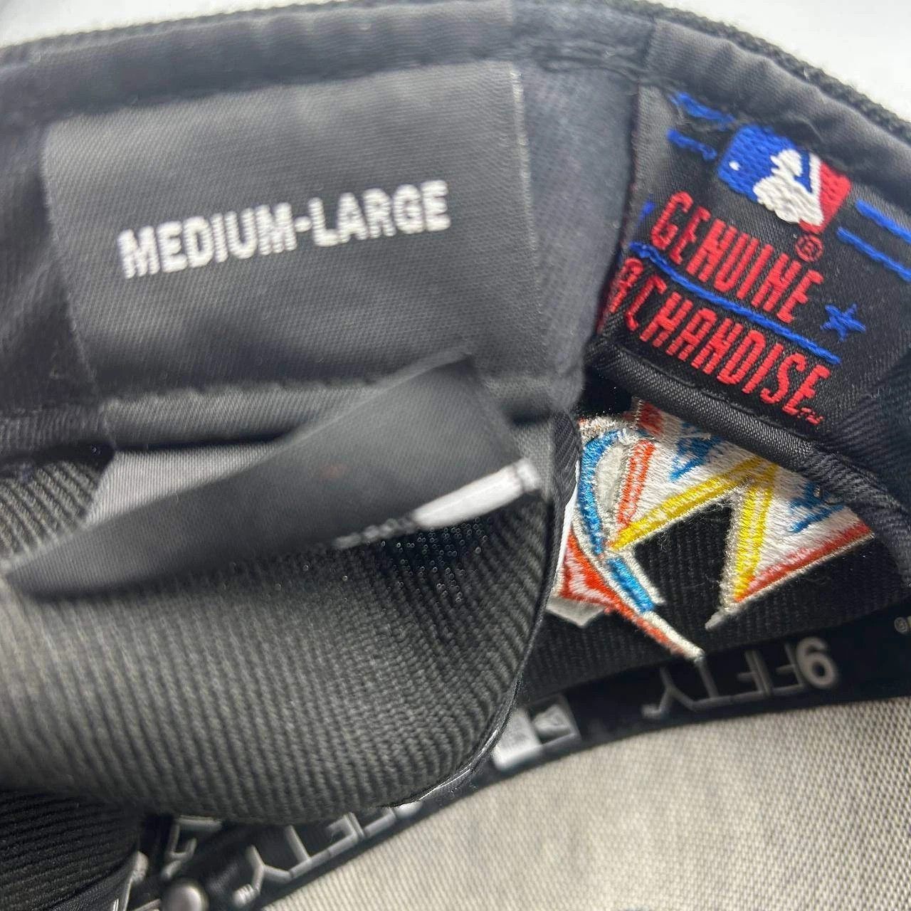 New Era Miami Marlins Hat Men M-L Black Gray Snap Back Cap Wool Size ONE SIZE - 6 Thumbnail