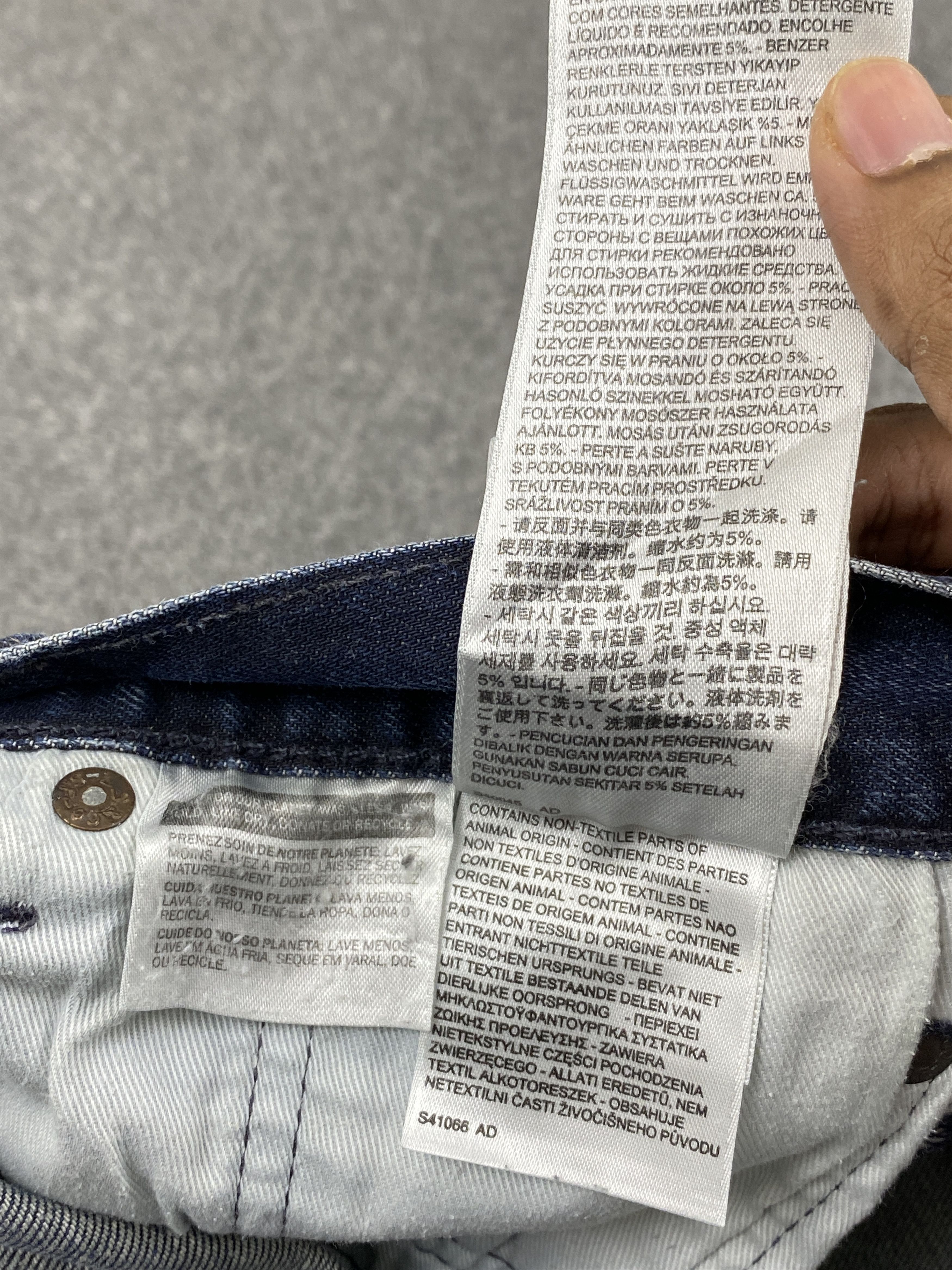 Levi's Vintage Levi's 501 Faded Blue Jeans DP2795 Size US 39 - 8 Thumbnail