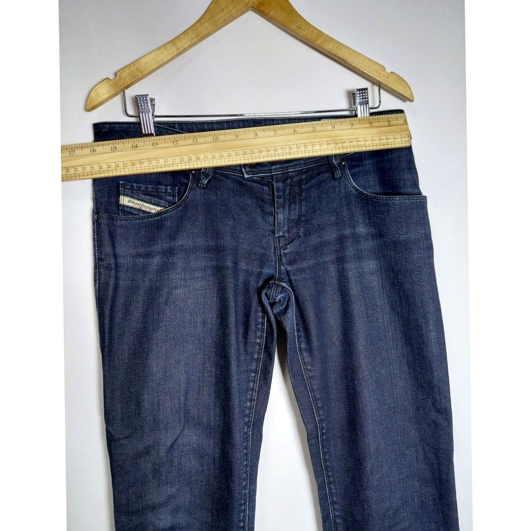 Diesel Diesel NEVY Made in Italy Jeans Blue Solid Denim Slim Men Size 31 Inseam 34 Size US 31 - 7 Thumbnail