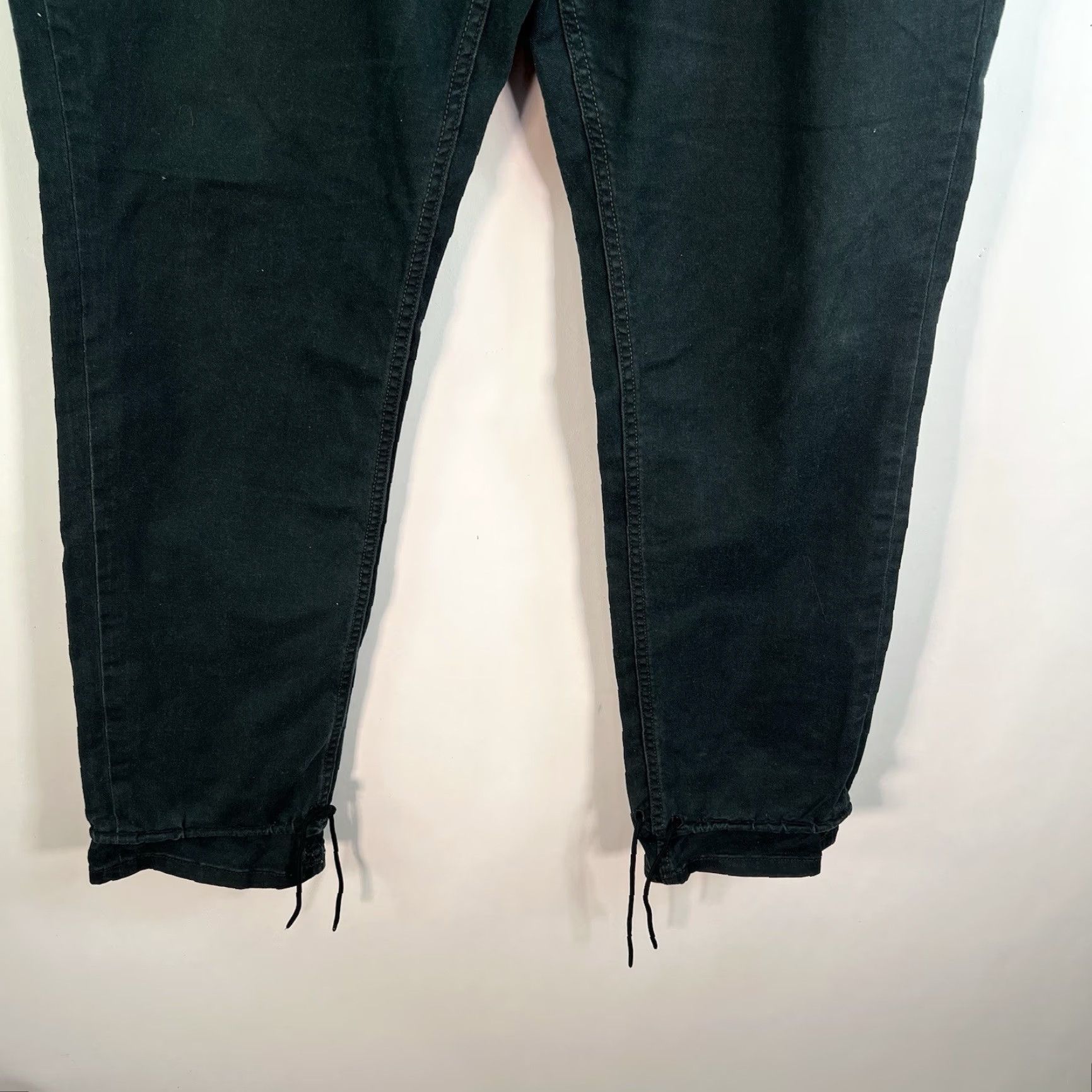 Vintage 5.11 Tactical Cargo Pants Men’s Size 36 X34 Black Tie Hem Pants Men Size US 36 / EU 52 - 4 Thumbnail
