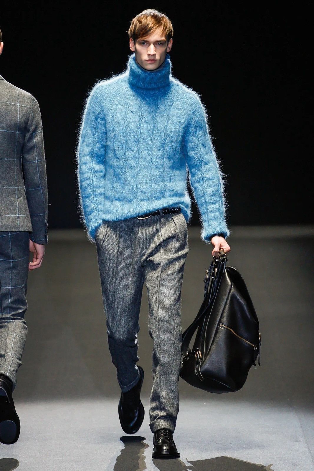 Gucci FW13 Runway Blue Mohair Turtleneck Sweater Size US L / EU 52-54 / 3 - 1 Thumbnail