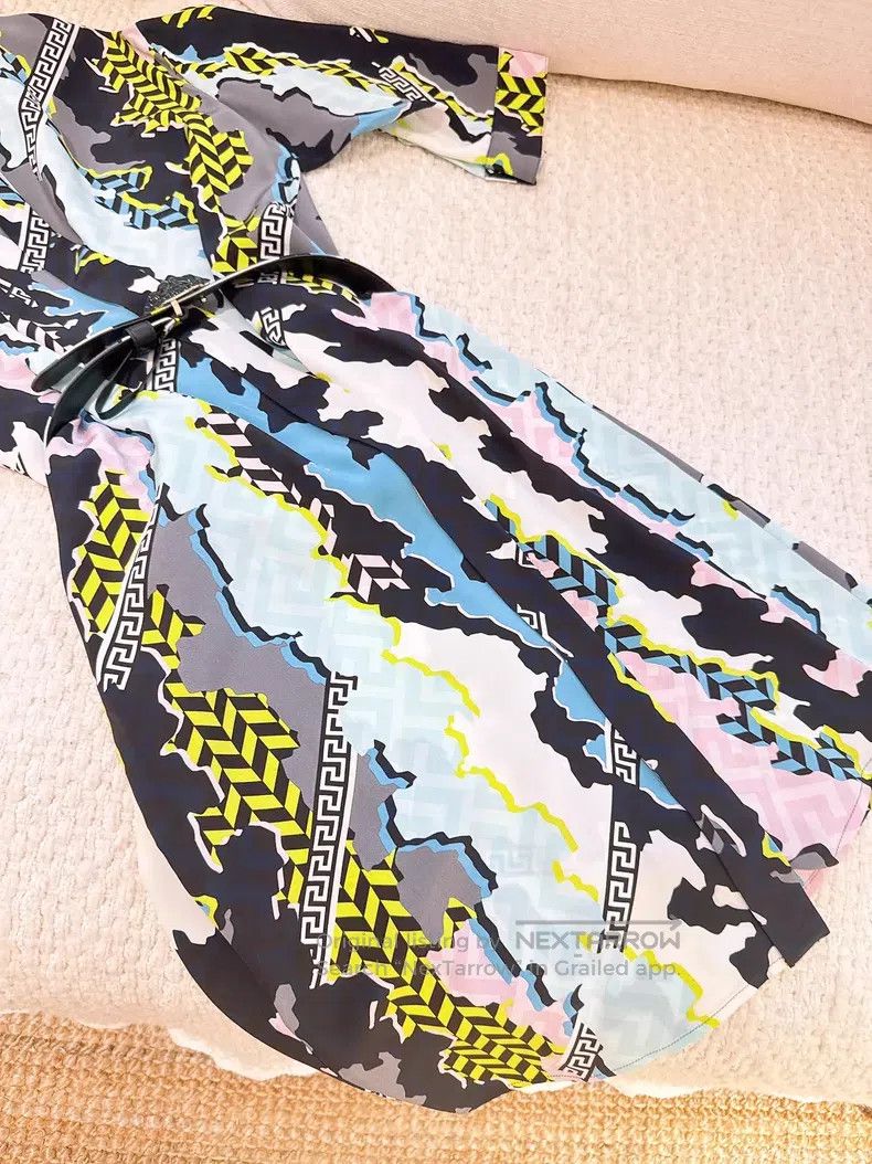 Versace Versace Vintage prints Size M / US 6-8 / IT 42-44 - 3 Thumbnail