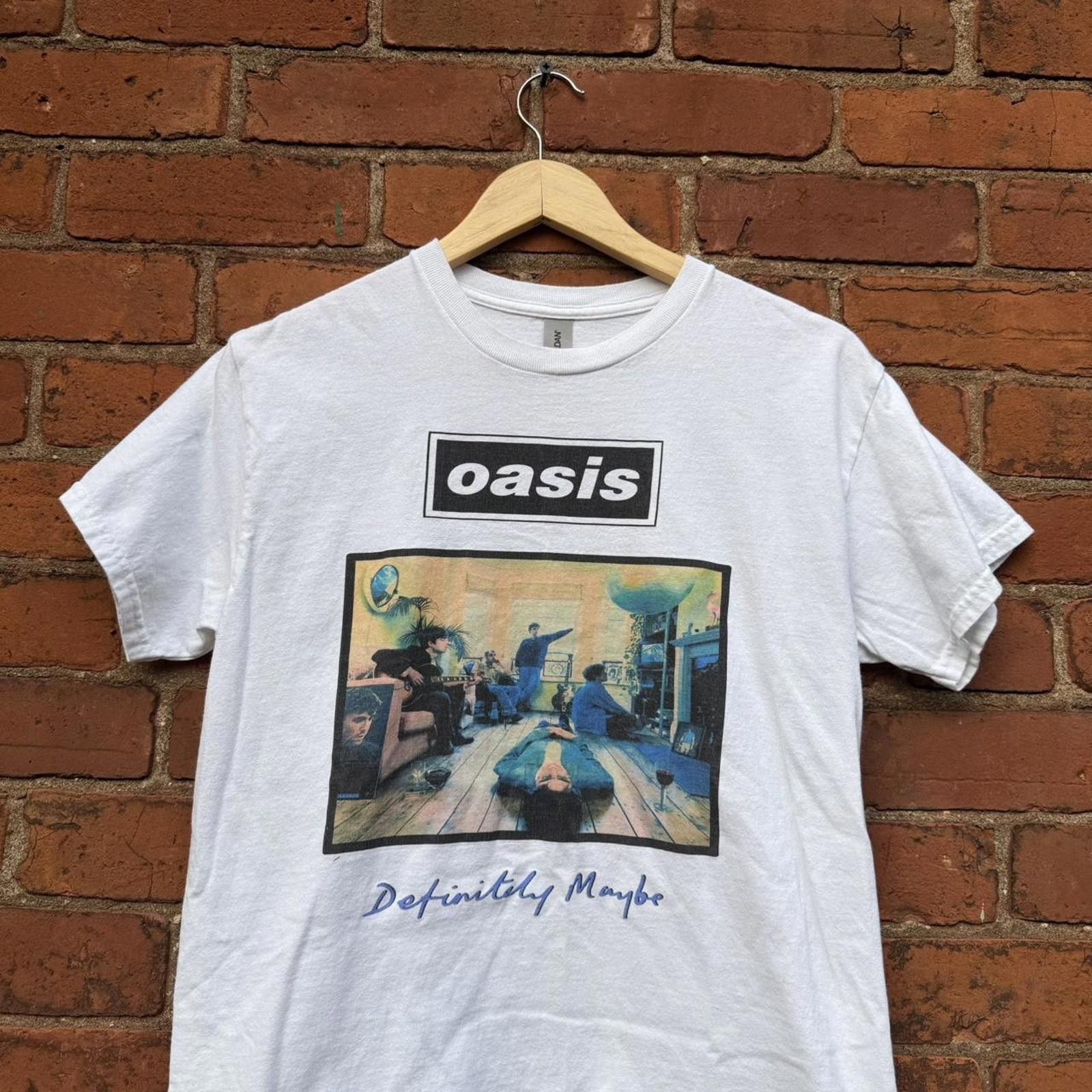 Gildan oasis definitely maybe t shirt M Size US M / EU 48-50 / 2 - 3 Thumbnail
