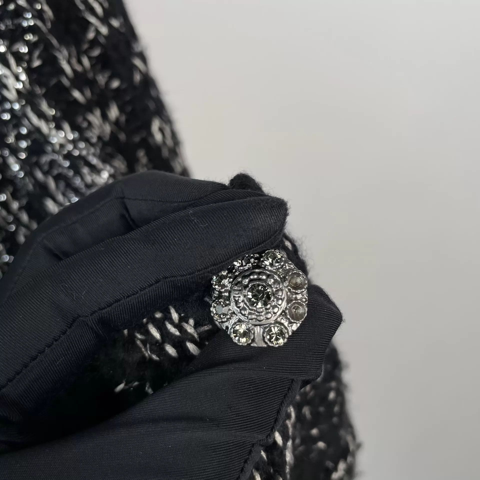 Chanel Chanel tweed jacket women's black and white Size XS / US 0-2 / IT 36-38 - 9 Thumbnail