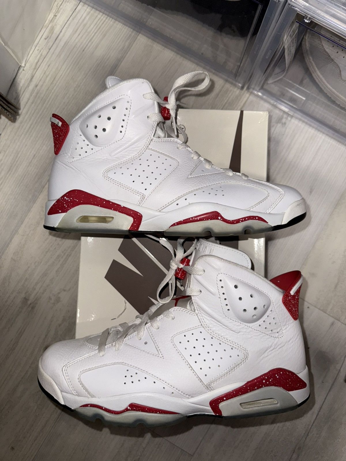 Jordan Brand Air Jordan 6 Retro Red Oreo Size US 10.5 / EU 43-44 - 2 Thumbnail