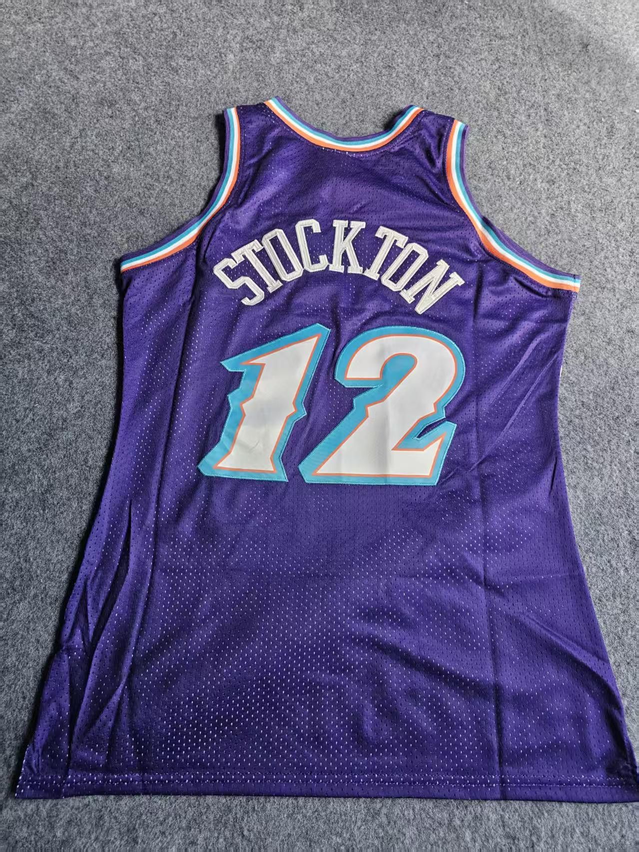 NBA 1996 97 Utah Jazz 12 Utah Jazz Jersey Size US M / EU 48-50 / 2 - 2 Thumbnail