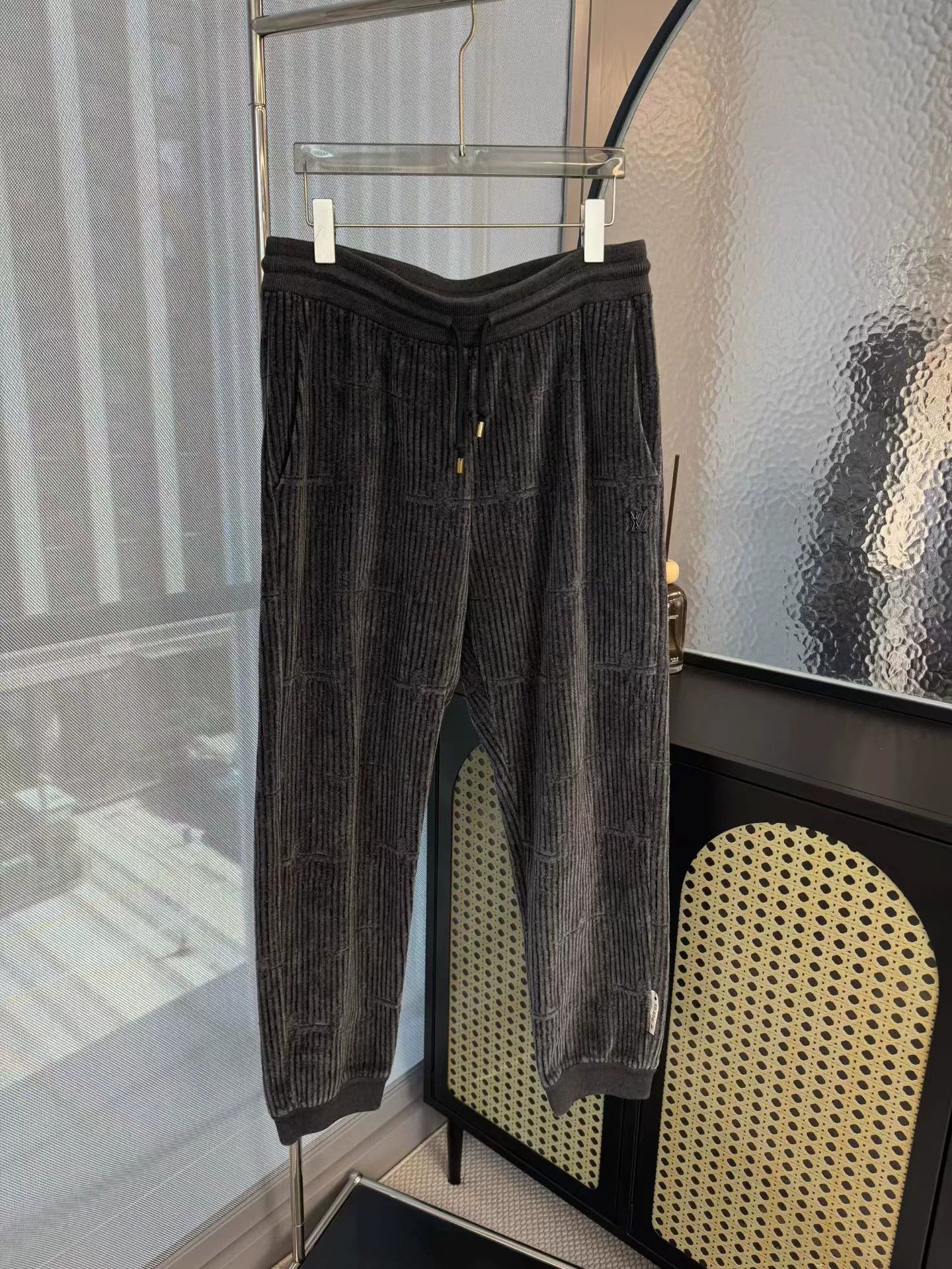 Louis Vuitton Louis Vuitton Jacquard Ribbed Sweatpants XL Size US 36 / EU 52 - 1 Thumbnail