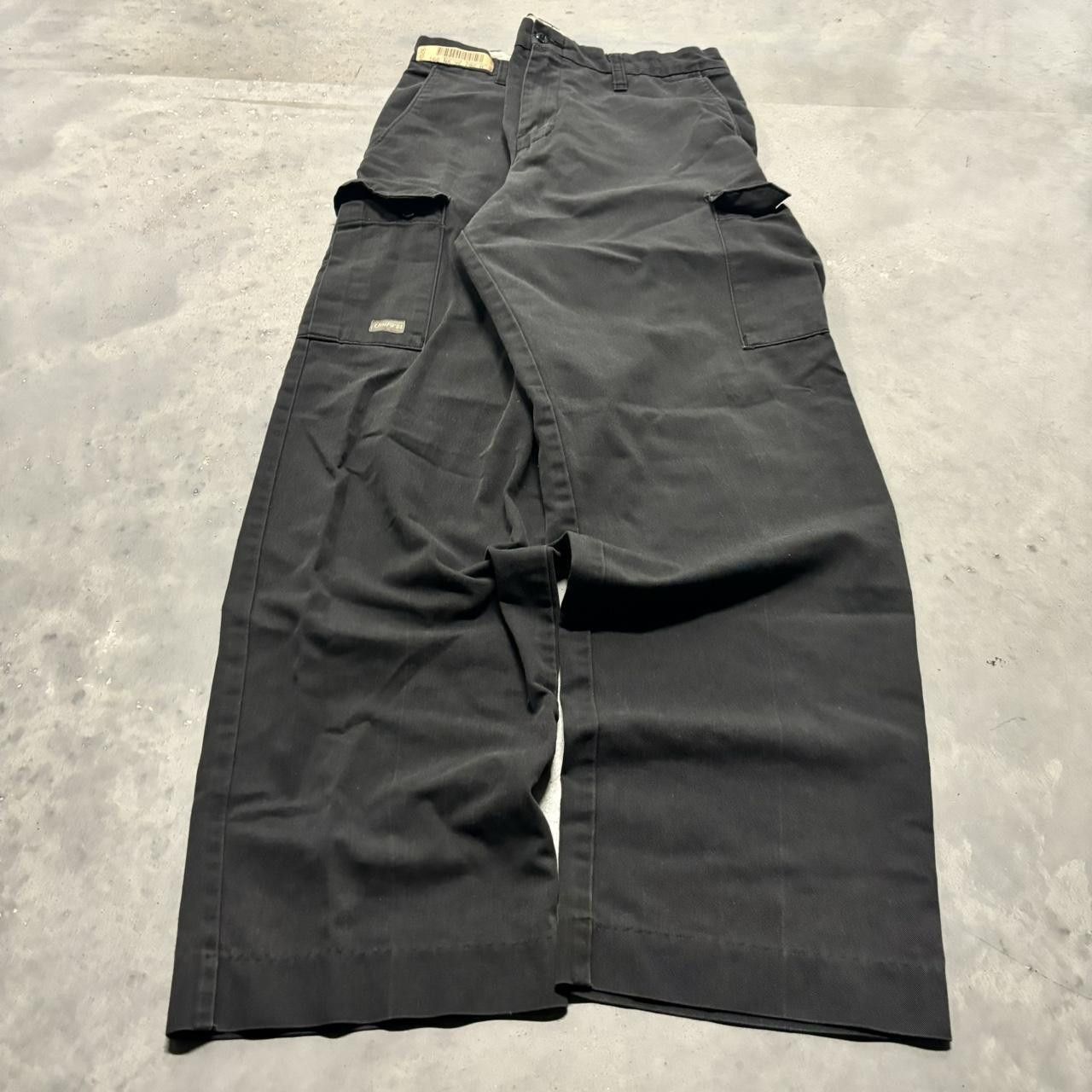 Japanese Brand × Vintage Crazy Vintage Y2K/2000s Grunge Faded Black Skater Workwear Cargo Pants! Size US 31 - 3 Thumbnail