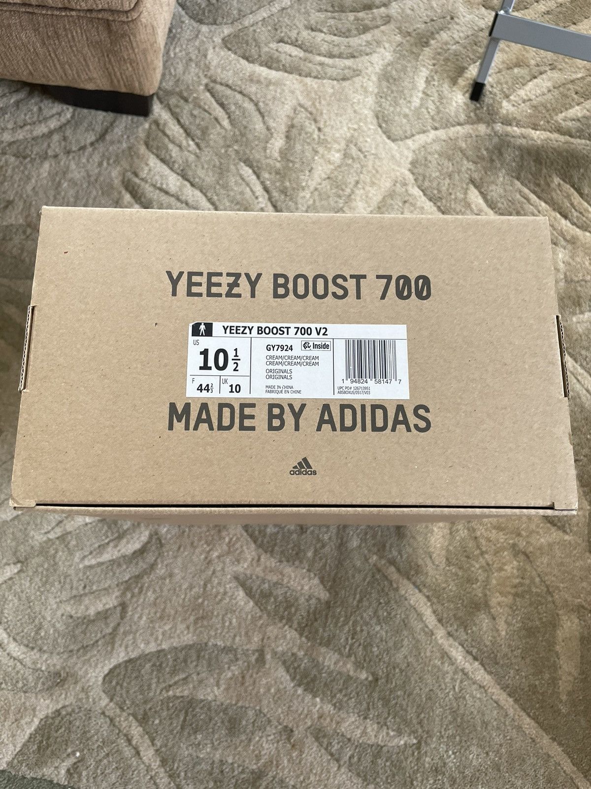 Adidas Yeezy 700 V2 Cream Size US 10.5 / EU 43-44 - 7 Thumbnail