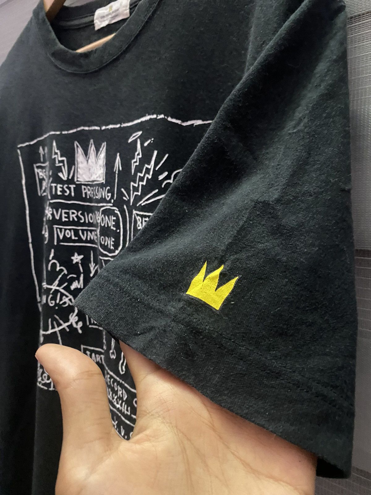 Jean-Michel Basquiat Vintage Jeans-Michel Basquiat Pop Art Mirror Prints Tshirt Size US L / EU 52-54 / 3 - 4 Thumbnail