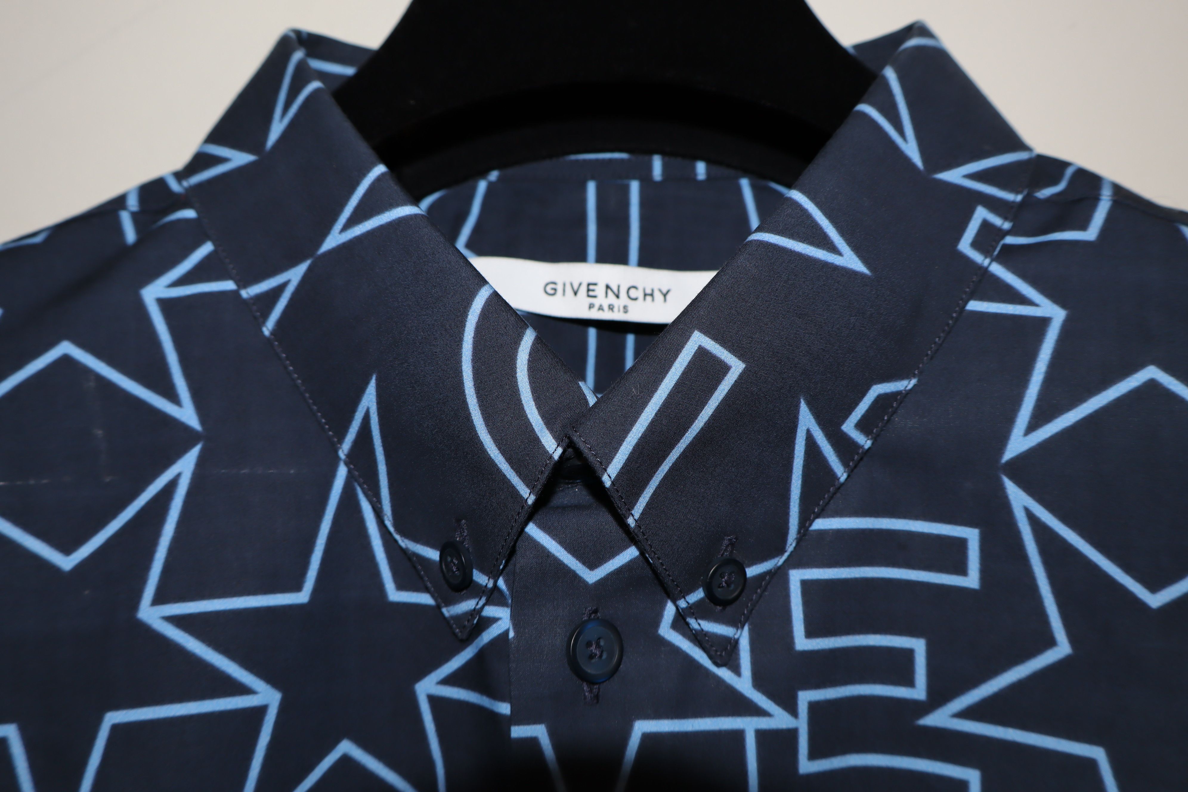 Givenchy Star print logo shirt Size US XL / EU 56 / 4 - 6 Thumbnail