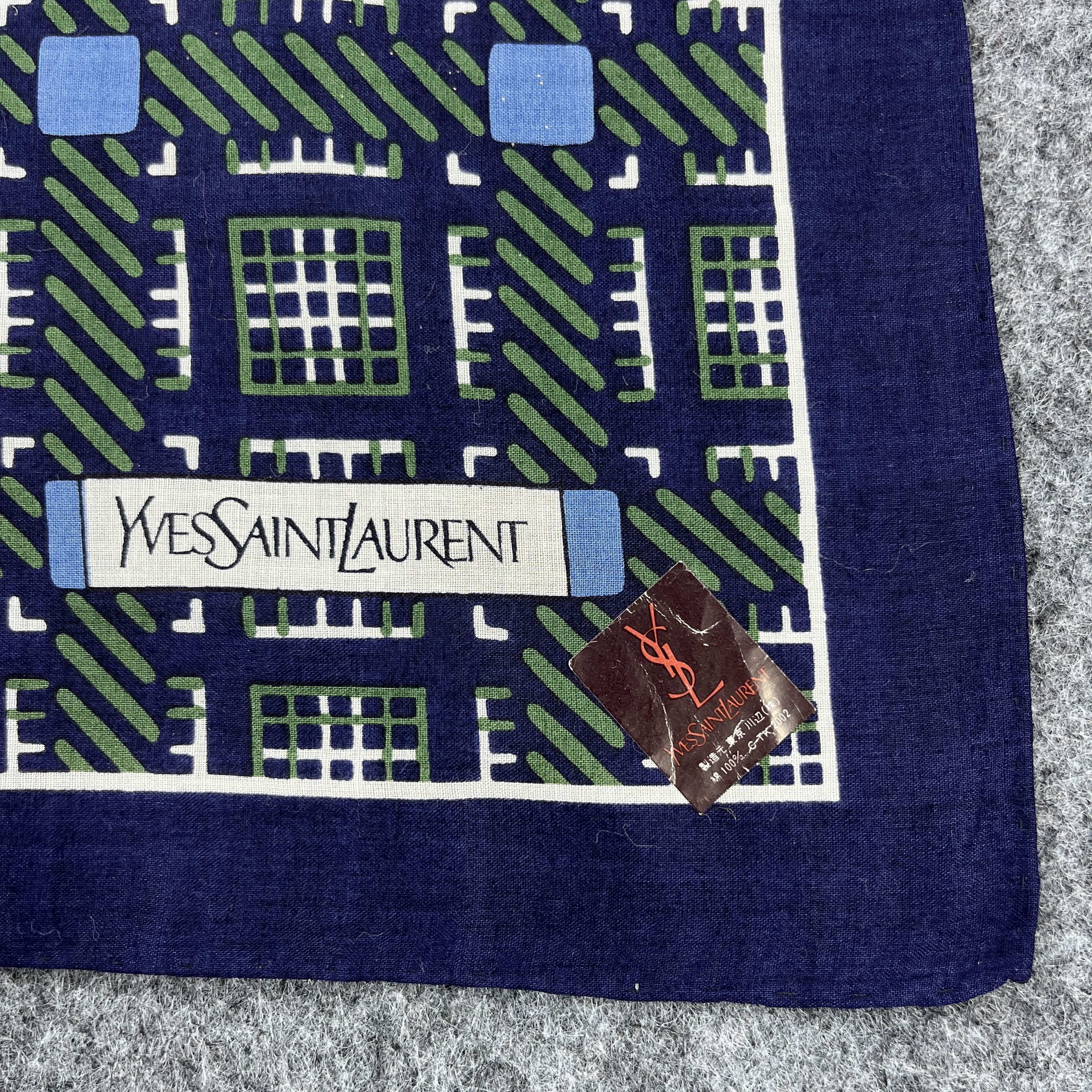 Vintage Yves Saint Laurent Handkerchief / Neckerchief B1008 Size ONE SIZE - 2 Thumbnail