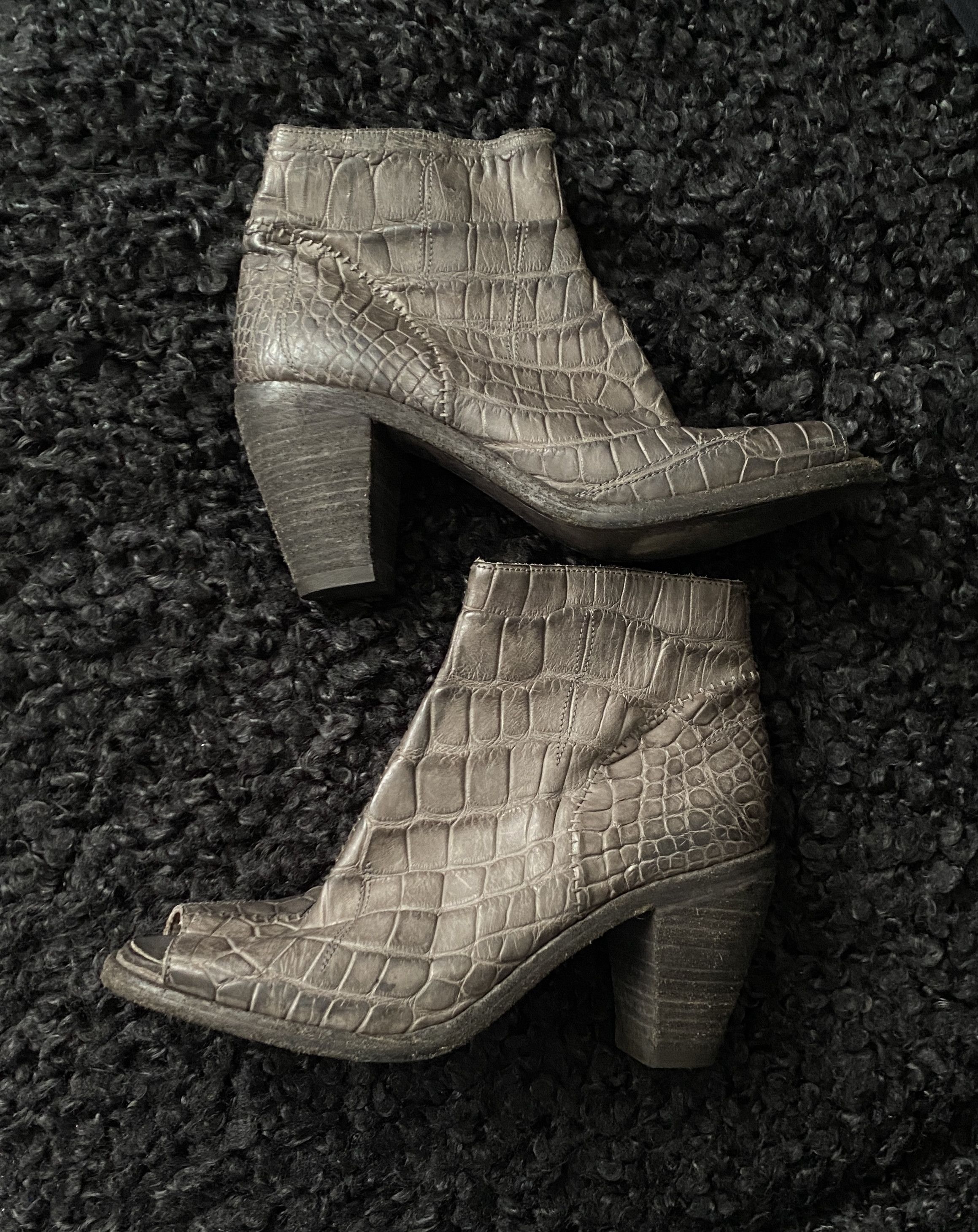image of Isaac Sellam Experience Premiata Gray Crocodile Alligator Skin Boots in Grey, Women's (Size 10)