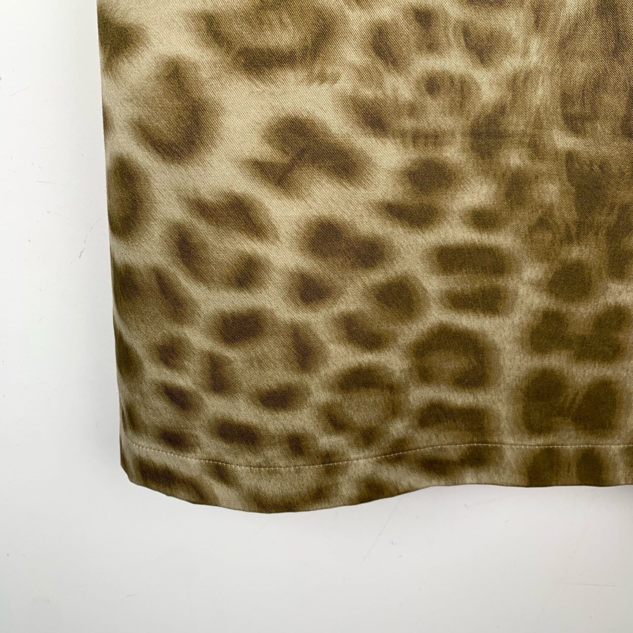 Burberry Burberry Leopard Print Half-Zip Short-Sleeve Shirt Size US XS / EU 42 / 0 - 5 Thumbnail