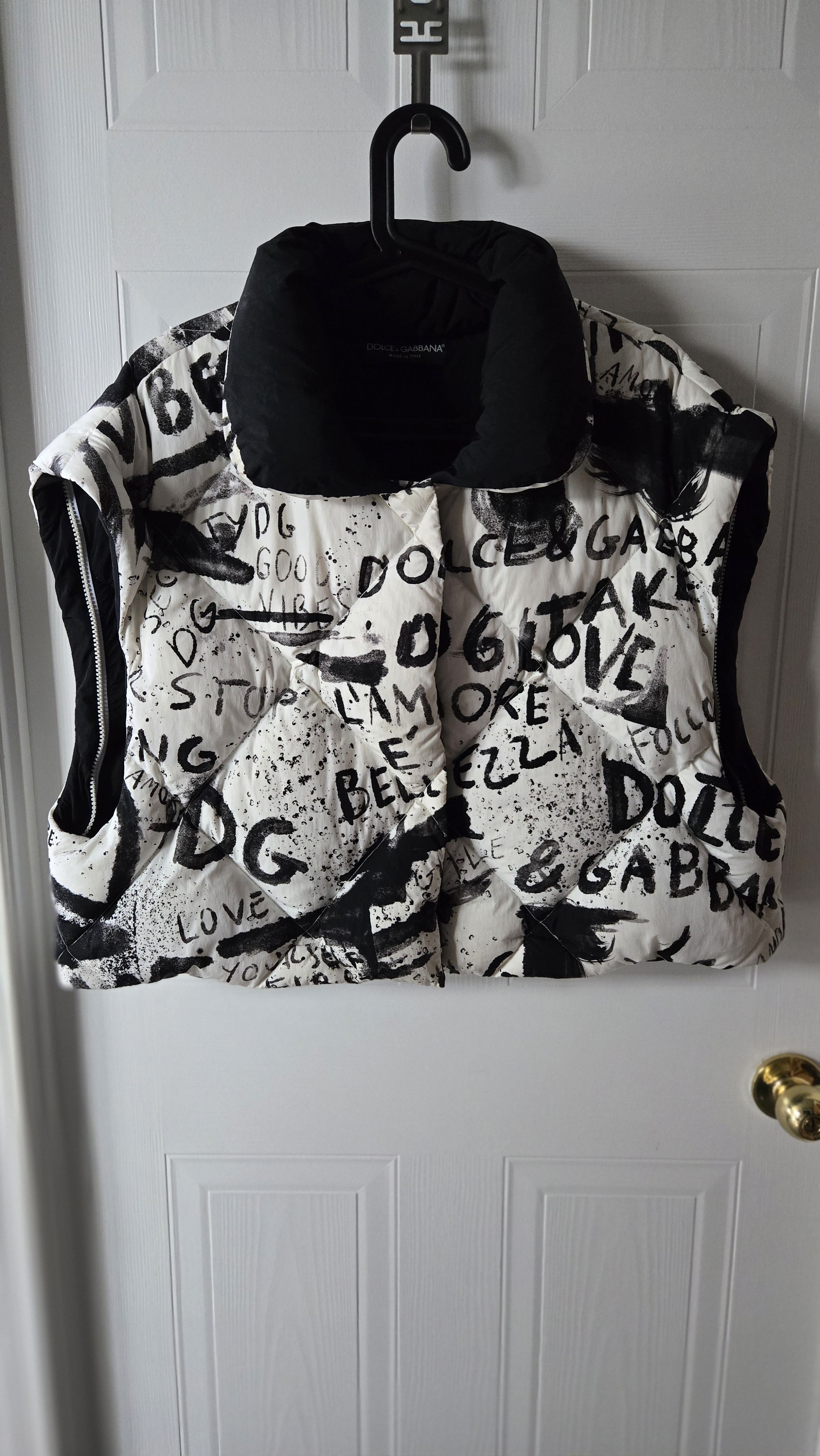 Dolce & Gabbana Dolce & Gabana Grafitti Print Down Jacket Size M / US 6-8 / IT 42-44 - 4 Thumbnail