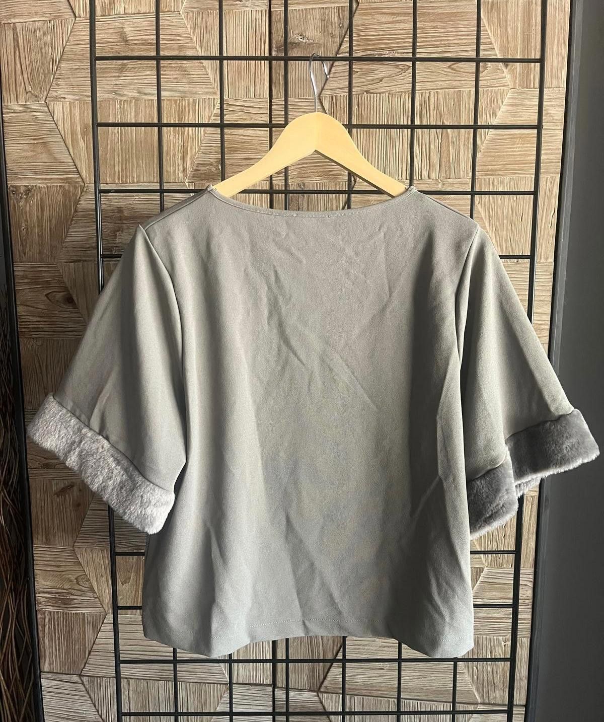 Zara Zara Womens Brown / Olive Sz Medium Short Sleeve Faux Fur Size M / US 6-8 / IT 42-44 - 4 Thumbnail